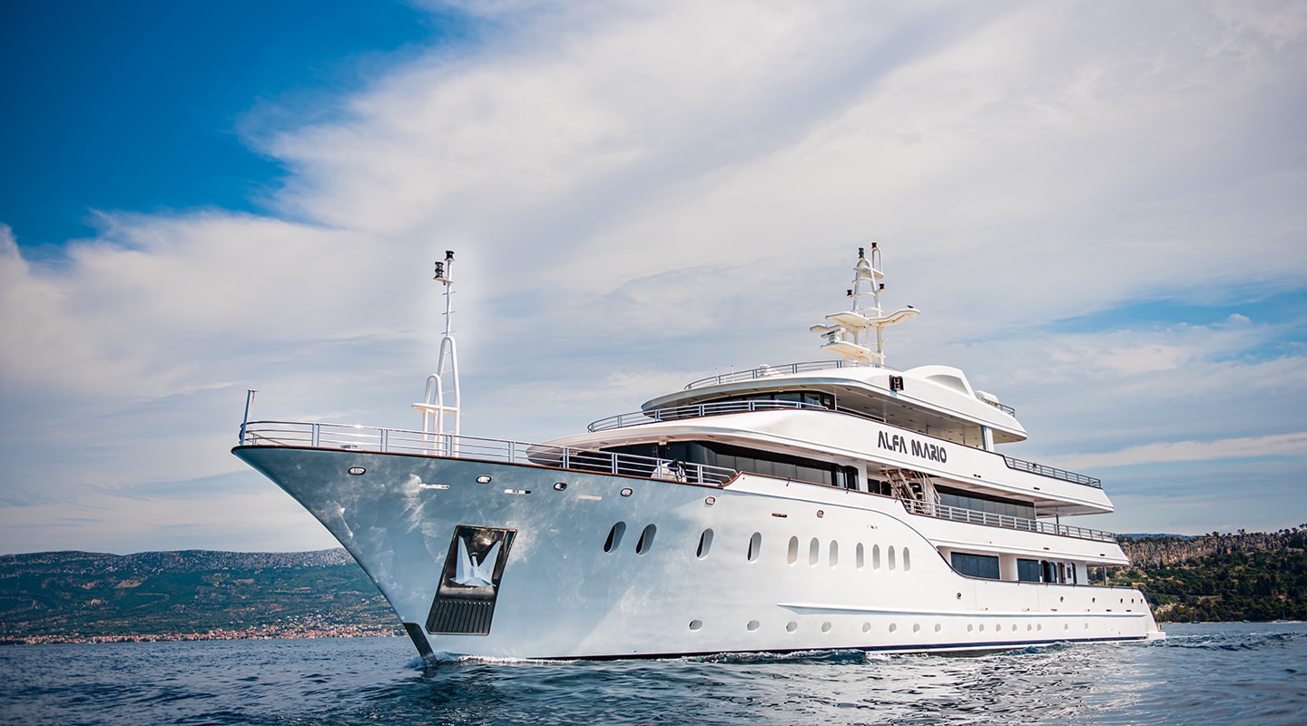 Photo #40 - Motoryacht Alfa Mario (Alfa Mario) en Split - 19908