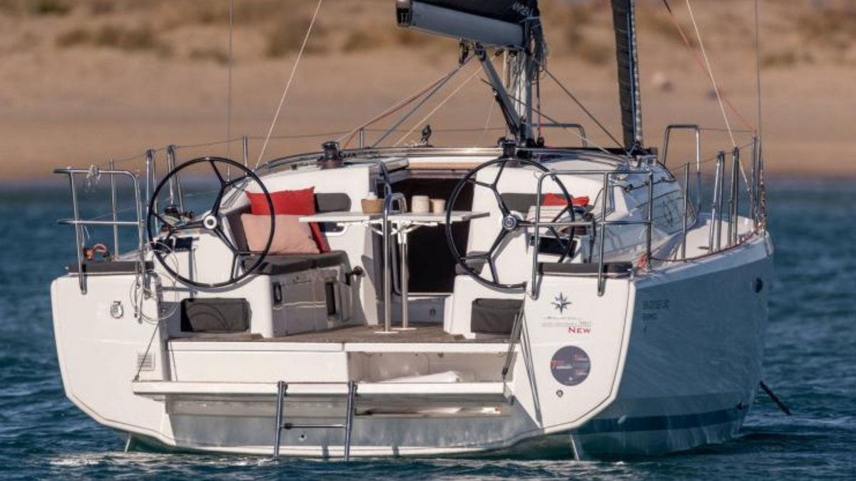 Photo #7 - Sun Odyssey 380 () en Cannigione - 19401
