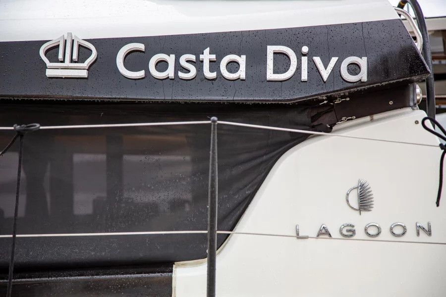 Lagoon 42 (Casta Diva VIP-equipped)  - 1