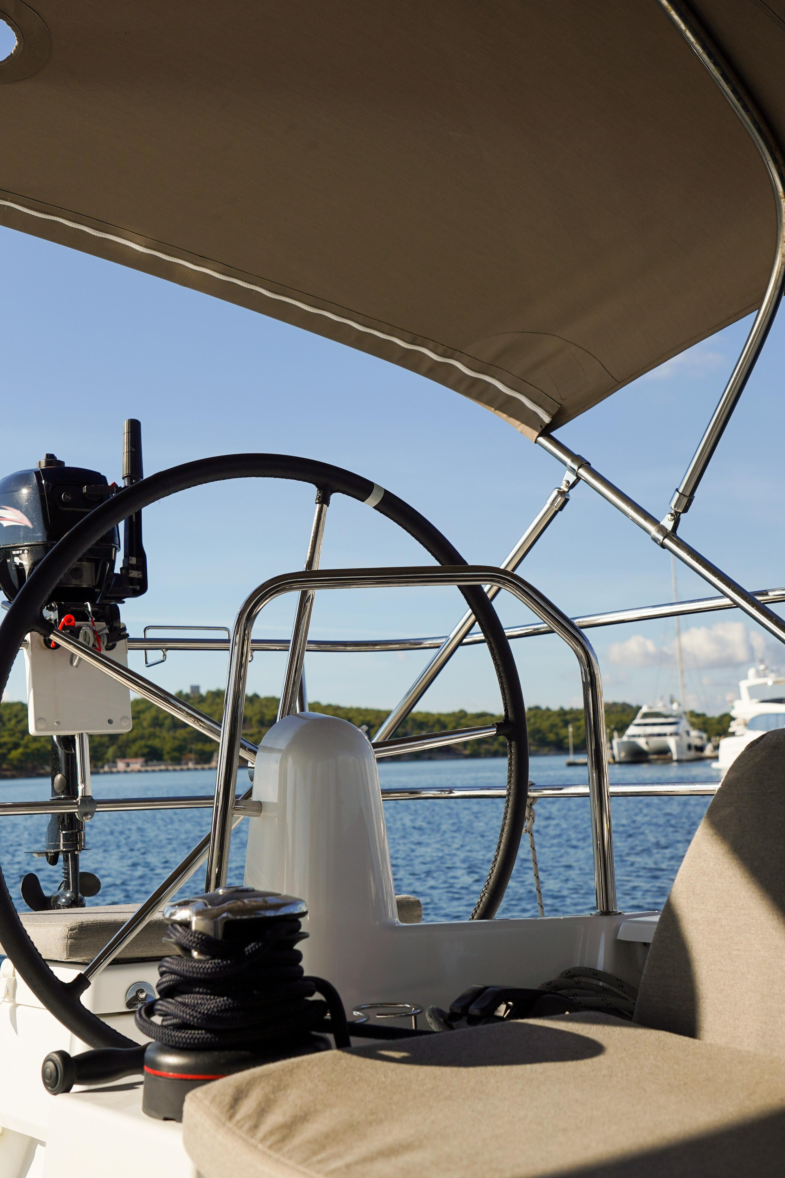Photo #6 - Sun Odyssey 410 (EVELYNE) in Pirovac - 20037