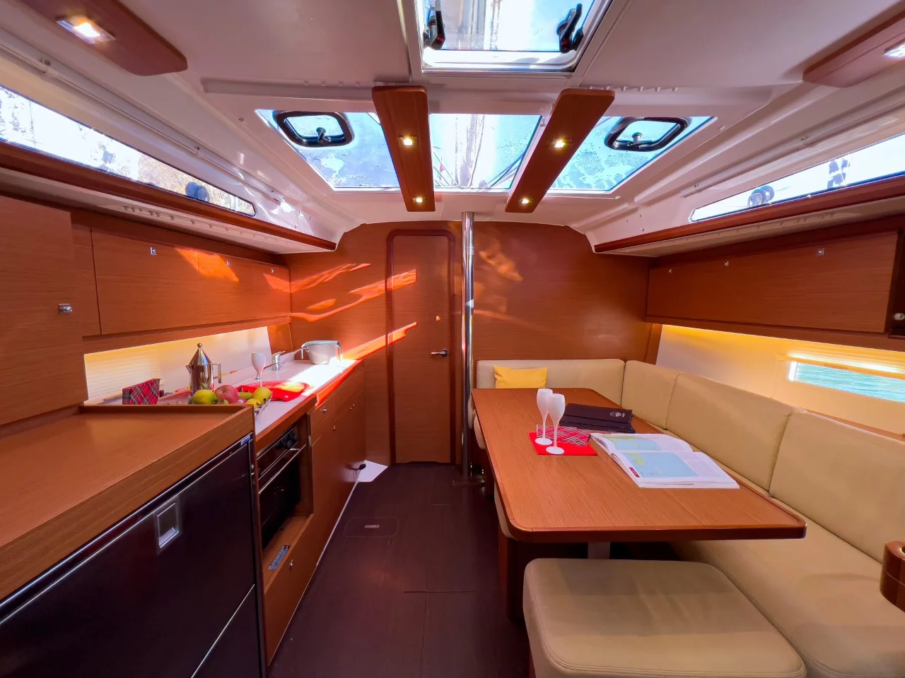 Dufour 390 GL (Cuir Noir) Interior image - 7