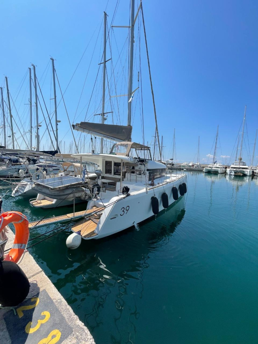 Photo #39 - Lagoon 39 (Captain Nasos) in Mykonos - 8699