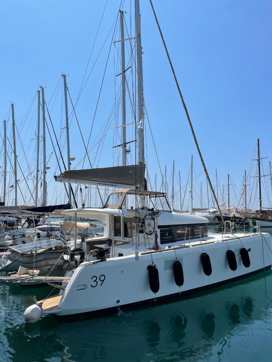 Photo #63 - Lagoon 39 (Captain Nasos) in Mykonos - 8699