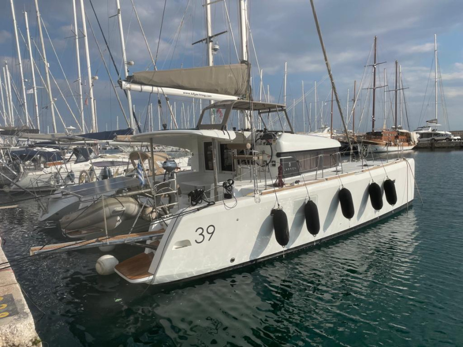 Photo #18 - Lagoon 39 (Captain Nasos) in Mykonos - 8699