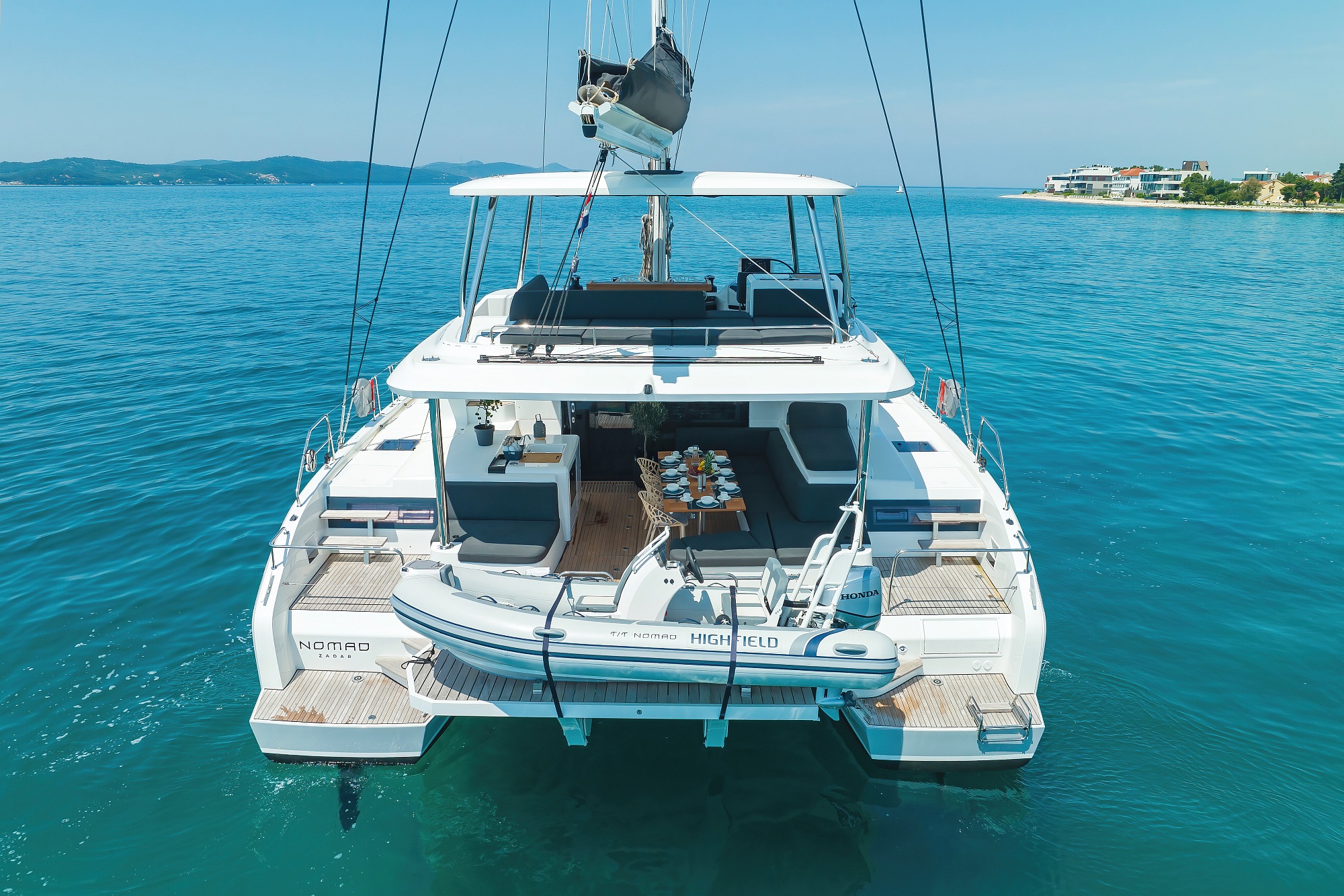 Photo #55 - Lagoon 55 - Elegance line (NOMAD) en Split - 10900