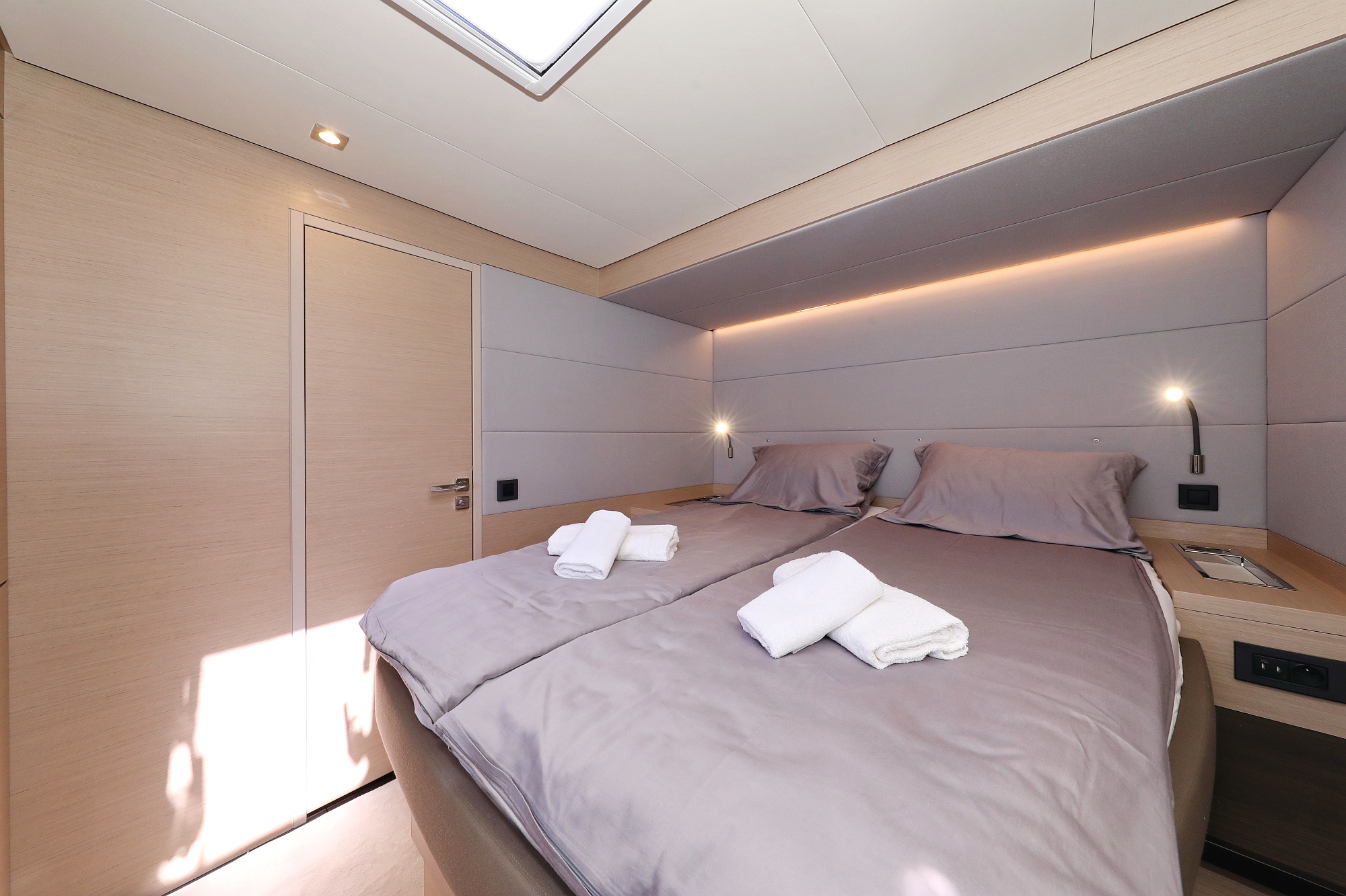 Photo #17 - Lagoon 55 - Elegance line (NOMAD) en Split - 10900