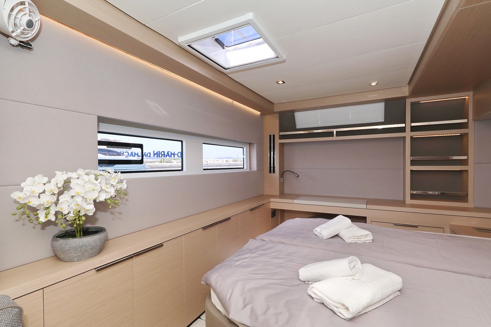 Photo #107 - Lagoon 55 - Elegance line (NOMAD) en Split - 10900