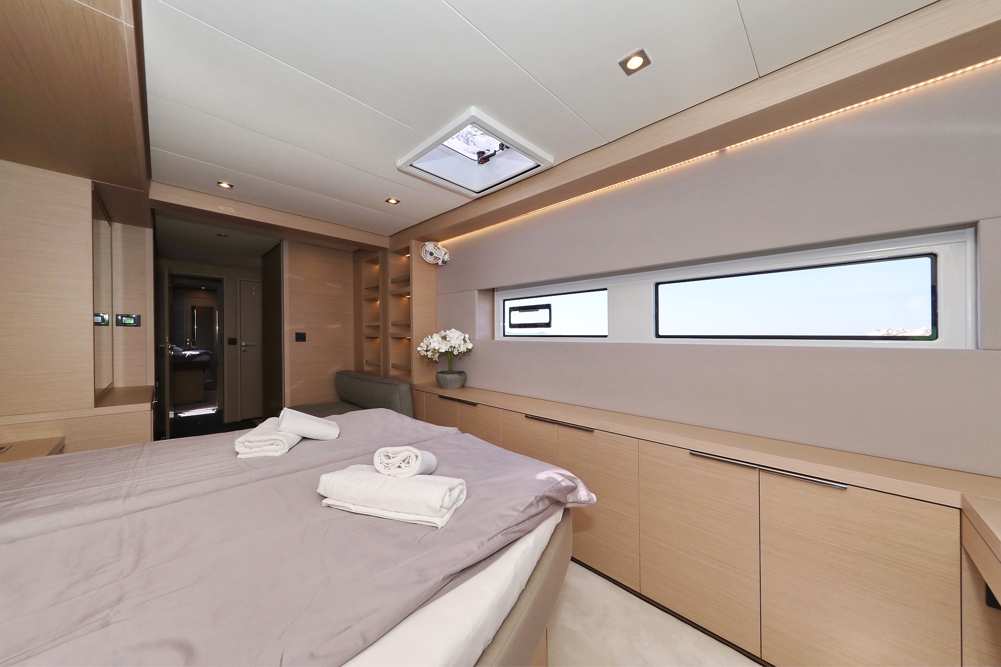 Photo #181 - Lagoon 55 - Elegance line (NOMAD) en Split - 10900