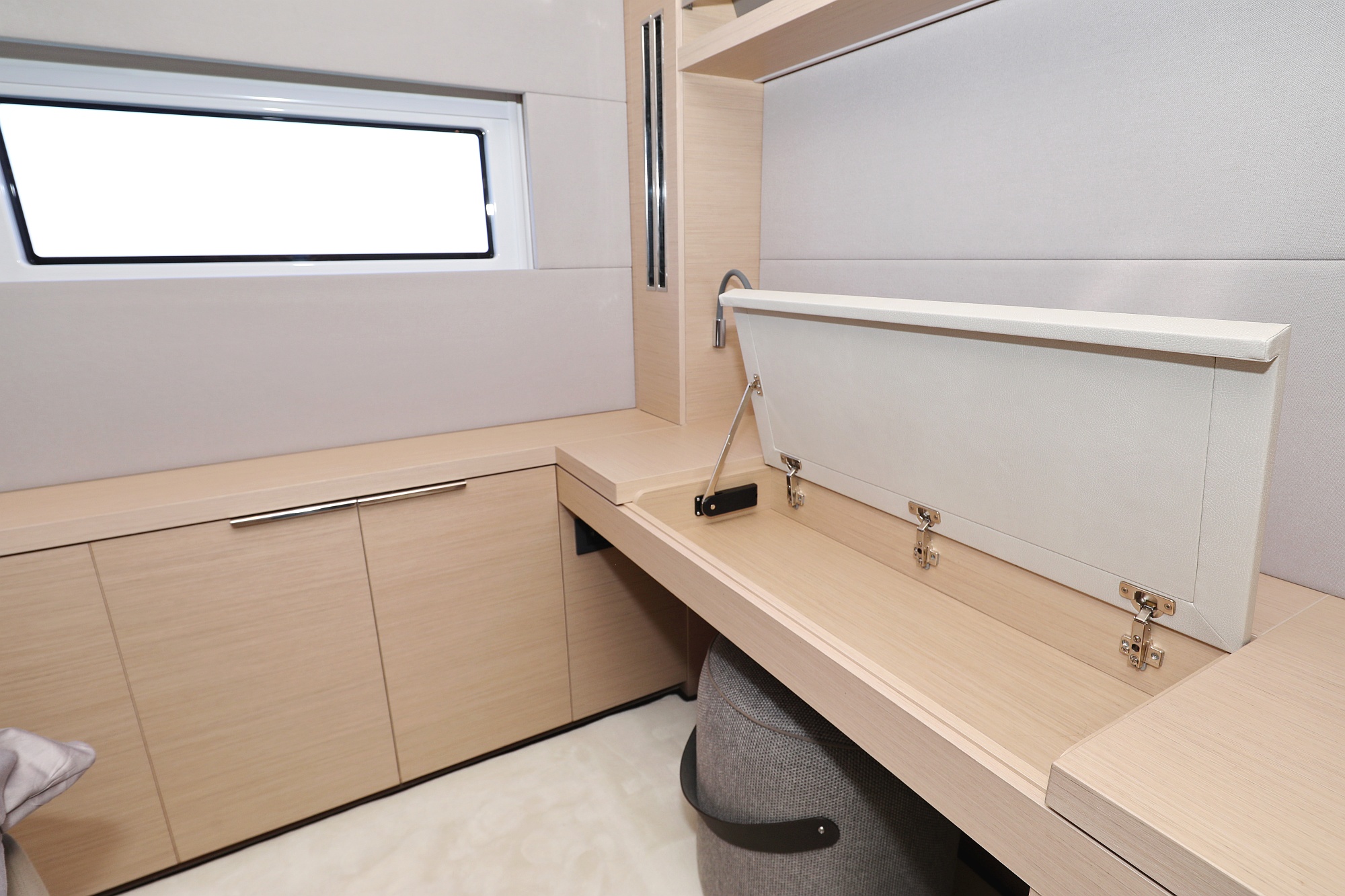 Photo #6 - Lagoon 55 - Elegance line (NOMAD) en Split - 10900