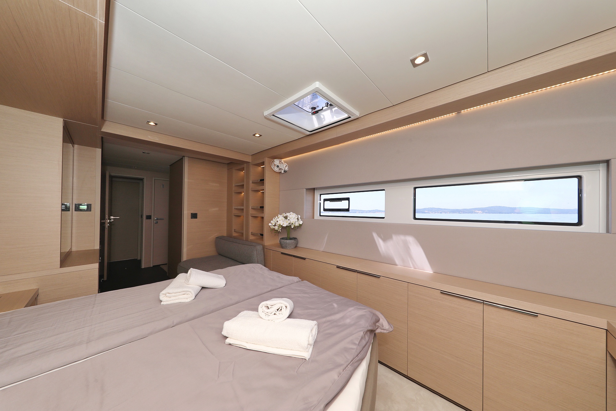 Photo #102 - Lagoon 55 - Elegance line (NOMAD) en Split - 10900