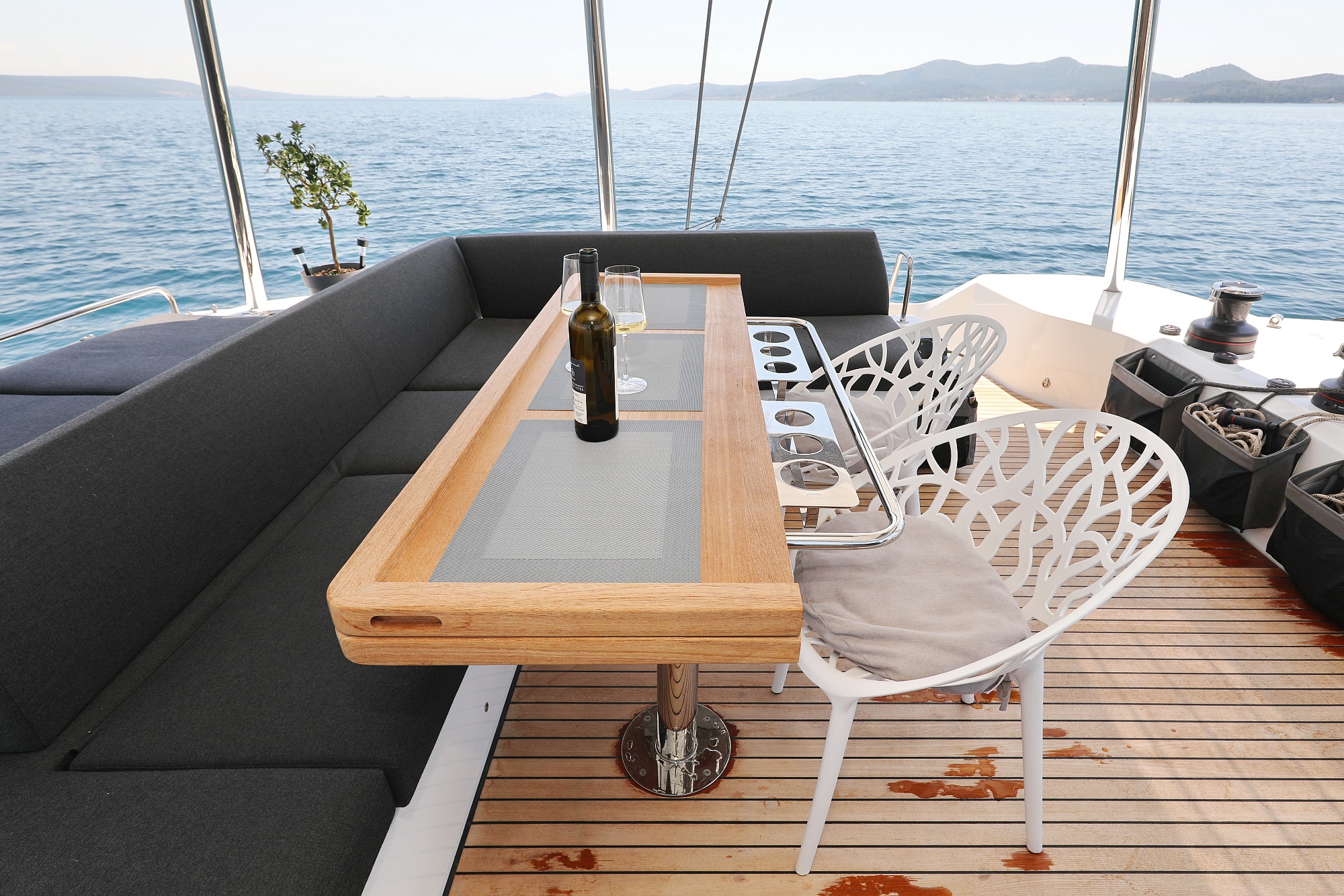 Photo #240 - Lagoon 55 - Elegance line (NOMAD) en Split - 10900