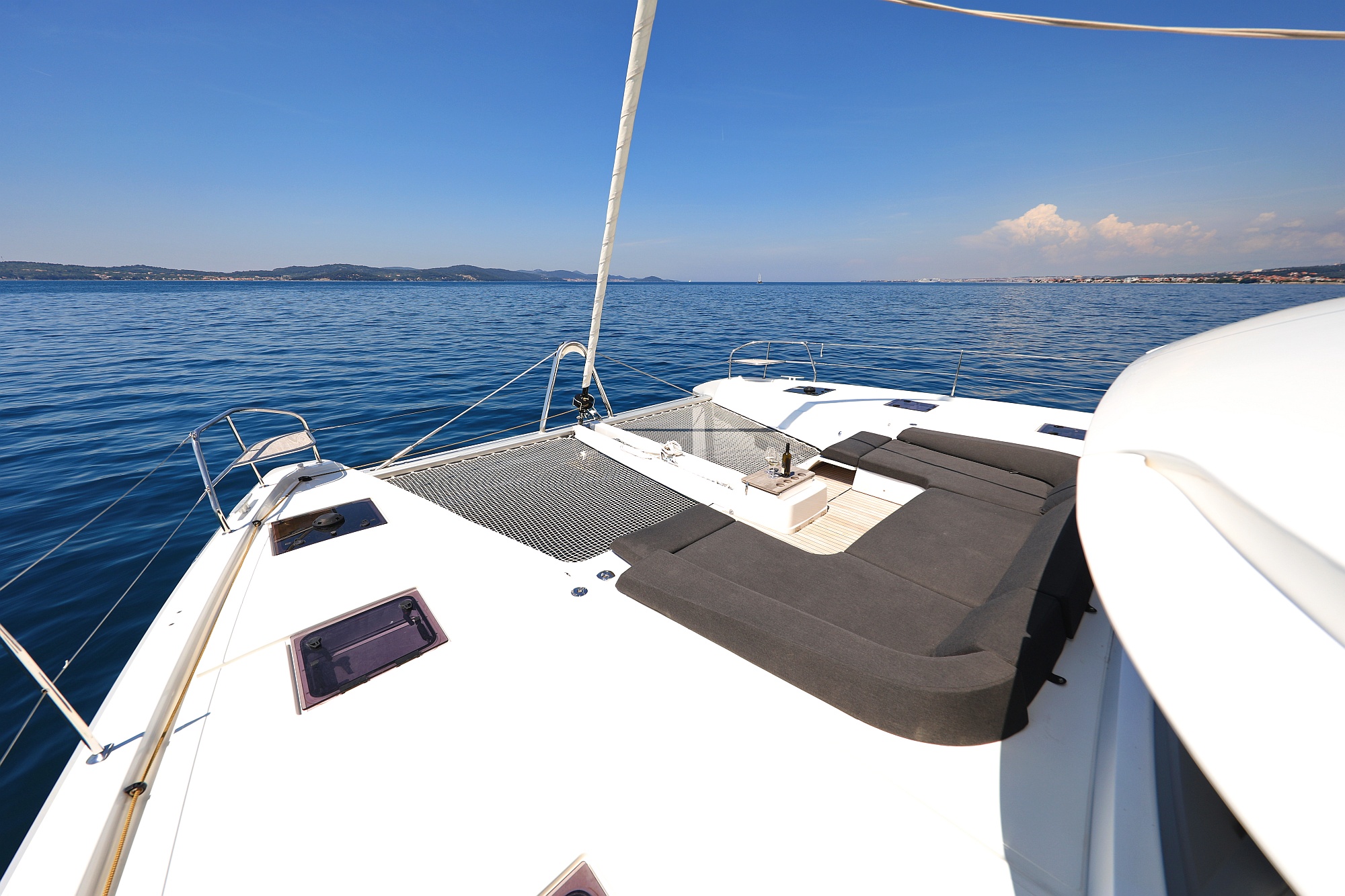 Photo #201 - Lagoon 55 - Elegance line (NOMAD) en Split - 10900
