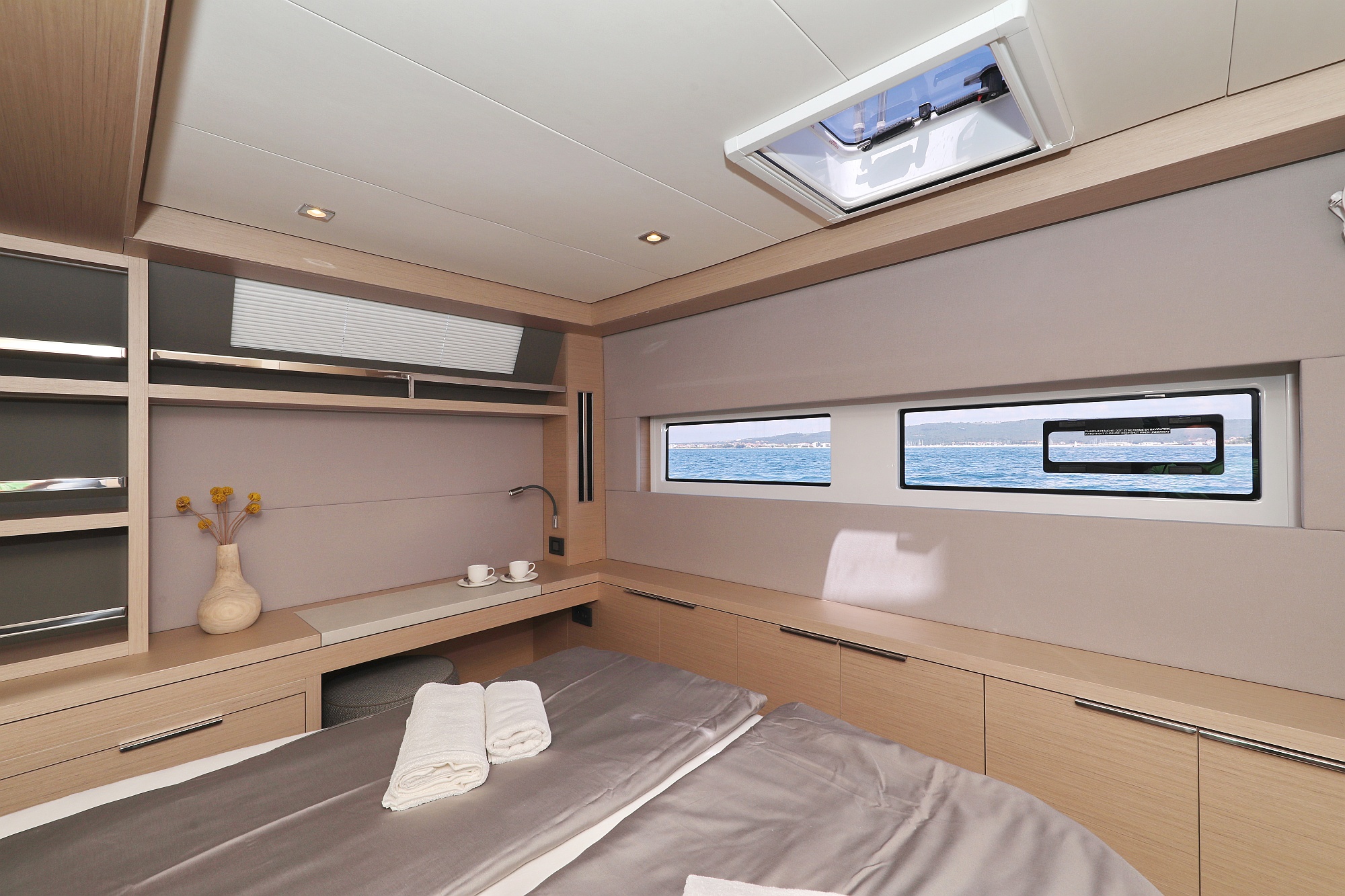 Photo #284 - Lagoon 55 - Elegance line (NOMAD) en Split - 10900