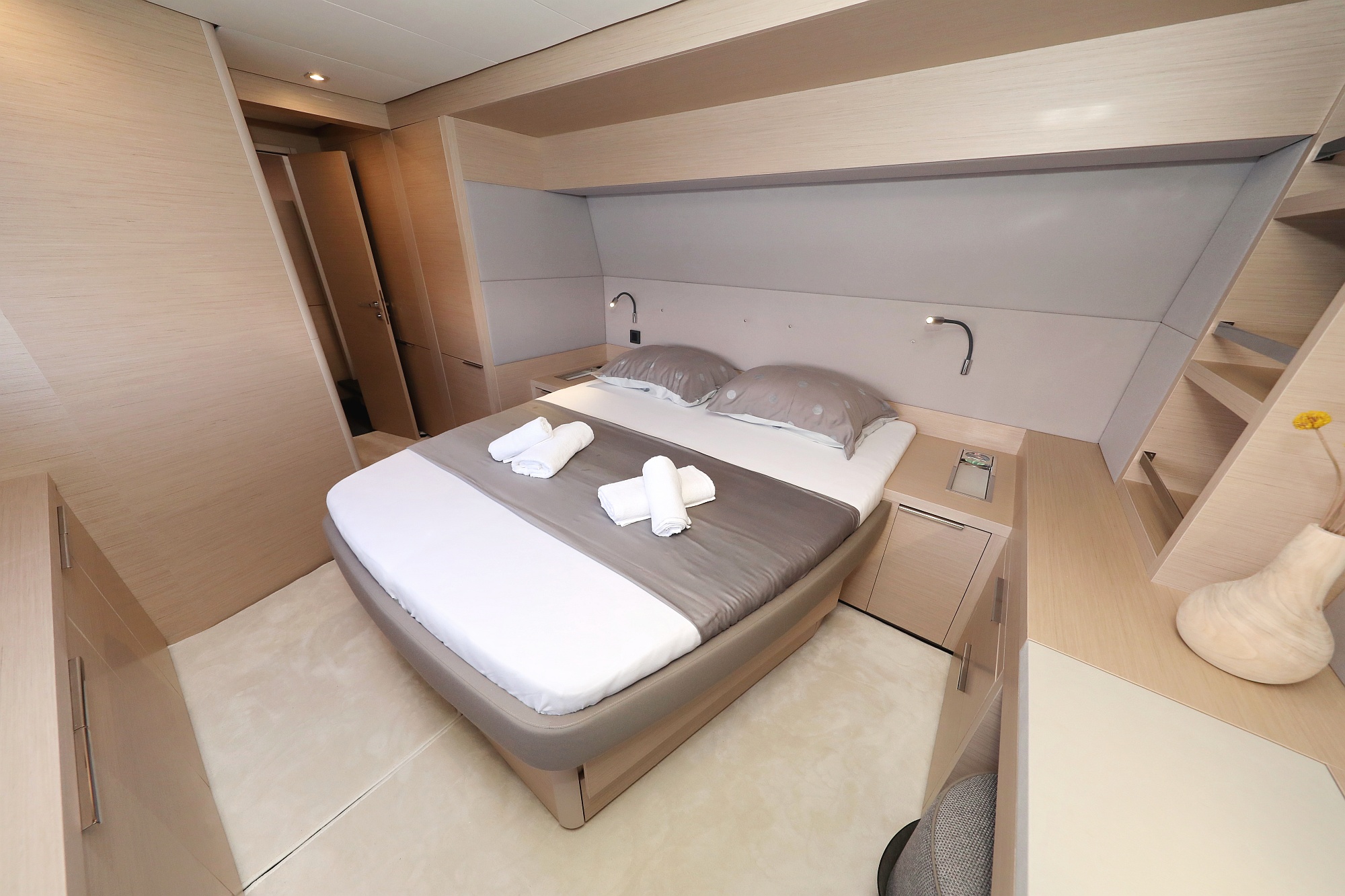 Photo #217 - Lagoon 55 - Elegance line (NOMAD) en Split - 10900