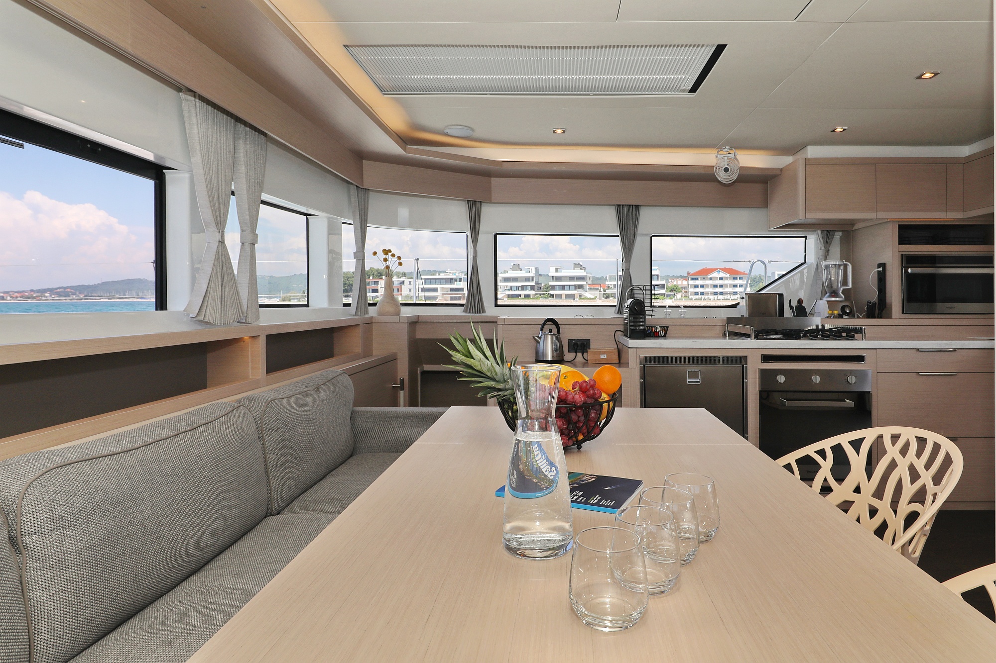 Photo #150 - Lagoon 55 - Elegance line (NOMAD) en Split - 10900
