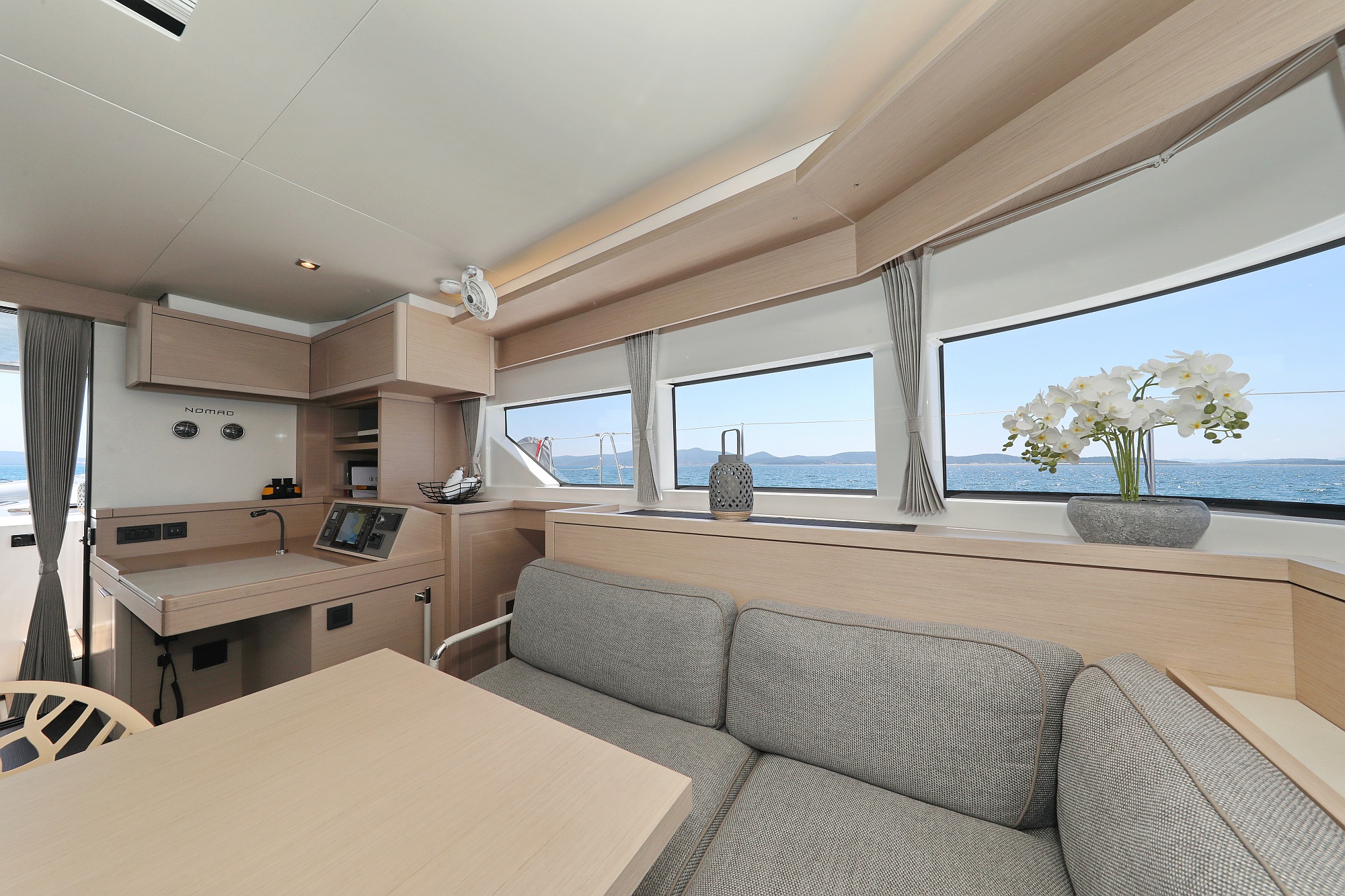 Photo #106 - Lagoon 55 - Elegance line (NOMAD) en Split - 10900