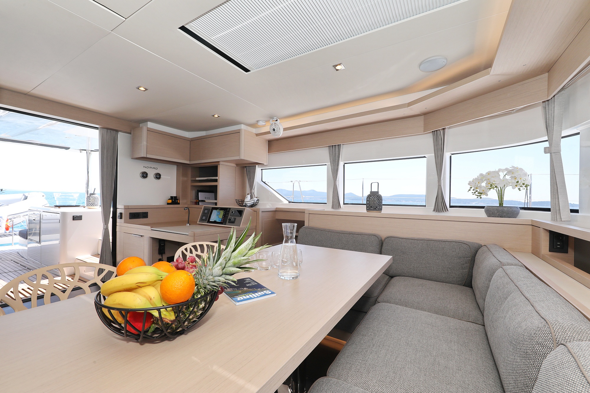Photo #302 - Lagoon 55 - Elegance line (NOMAD) en Split - 10900