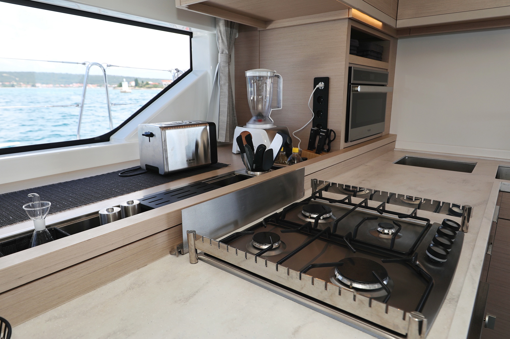 Photo #196 - Lagoon 55 - Elegance line (NOMAD) en Split - 10900
