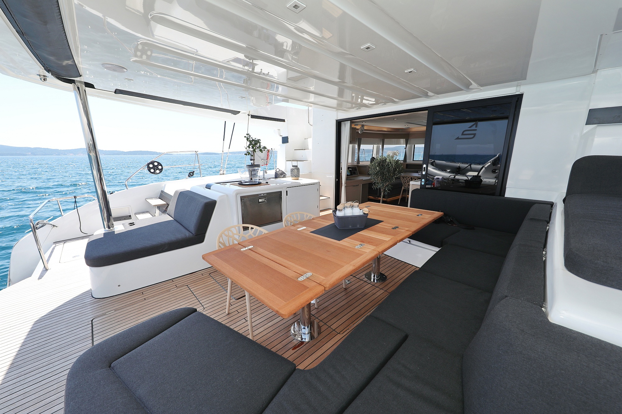 Photo #144 - Lagoon 55 - Elegance line (NOMAD) en Split - 10900