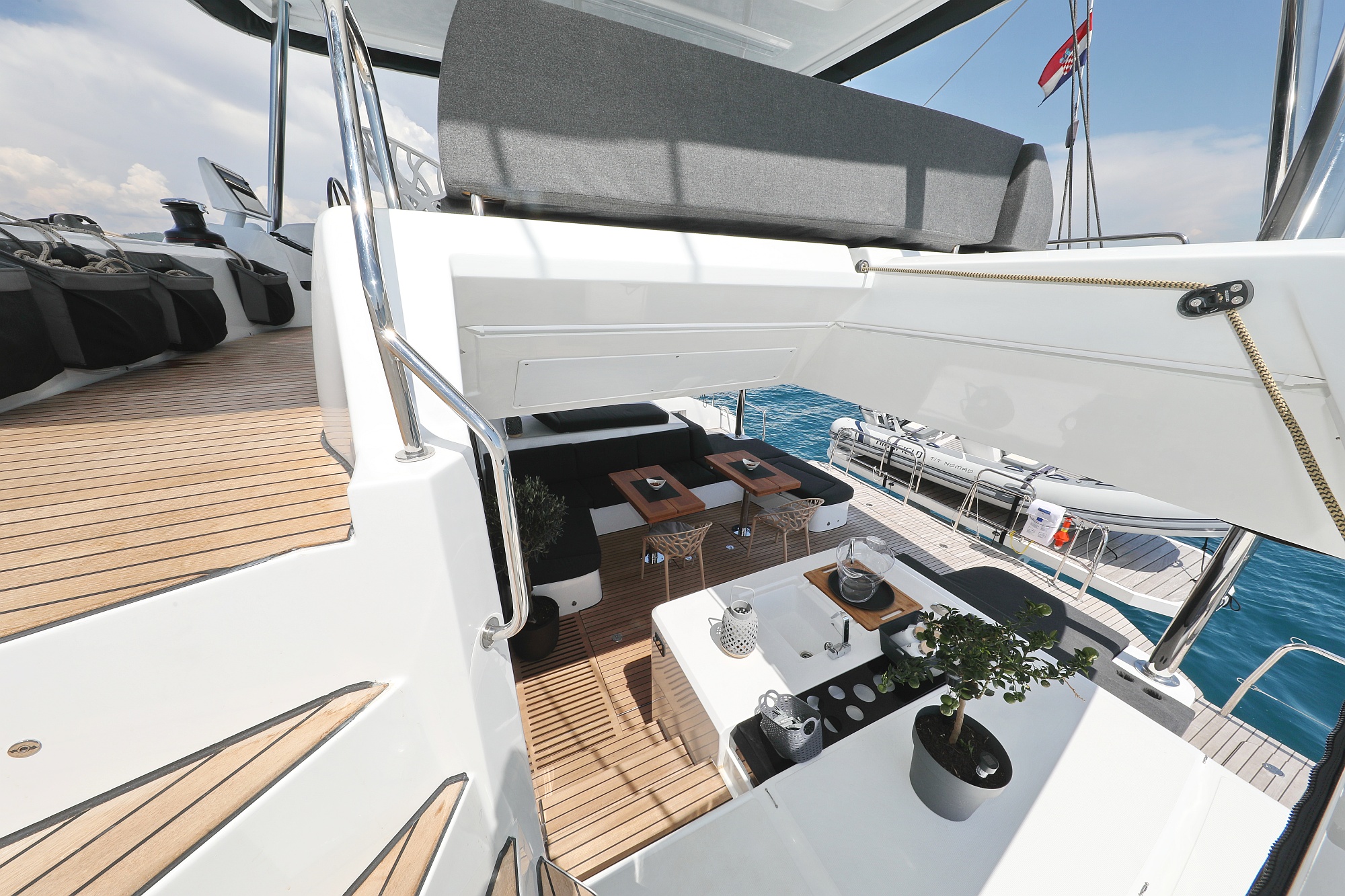 Photo #228 - Lagoon 55 - Elegance line (NOMAD) en Split - 10900