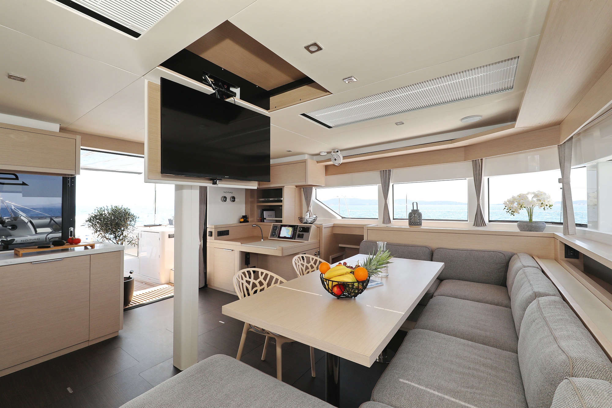 Photo #174 - Lagoon 55 - Elegance line (NOMAD) en Split - 10900