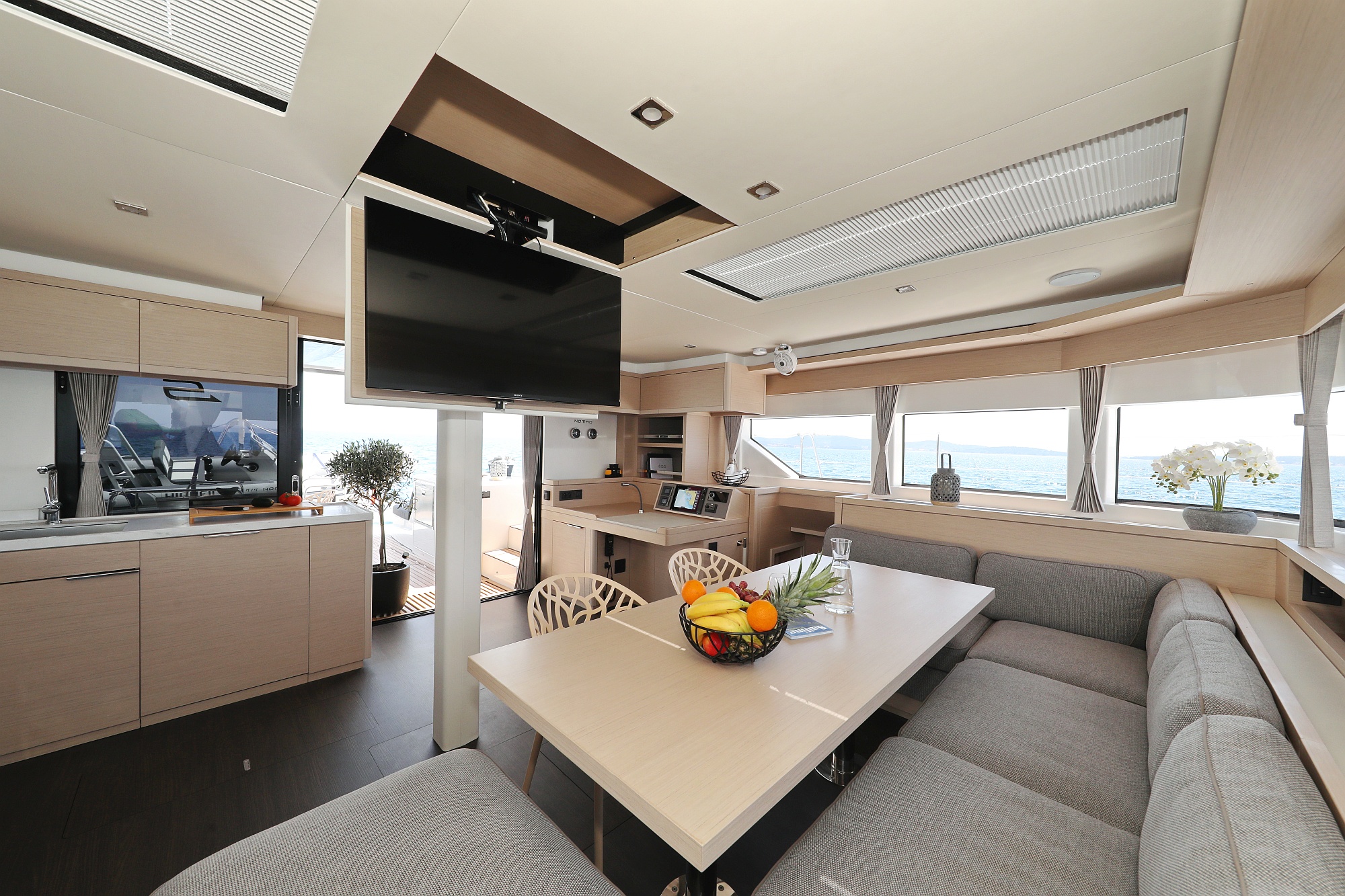 Photo #24 - Lagoon 55 - Elegance line (NOMAD) en Split - 10900