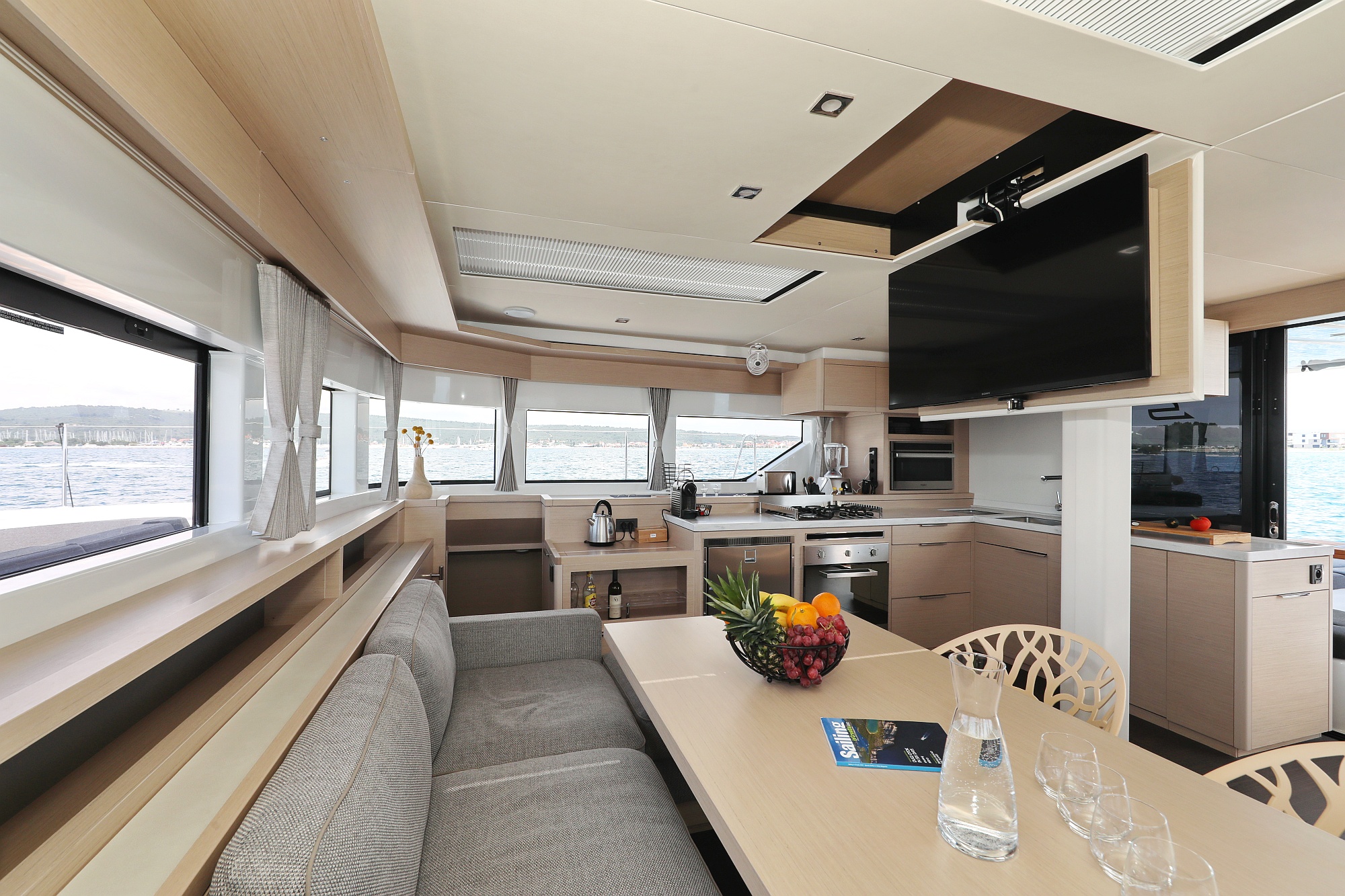 Photo #184 - Lagoon 55 - Elegance line (NOMAD) en Split - 10900