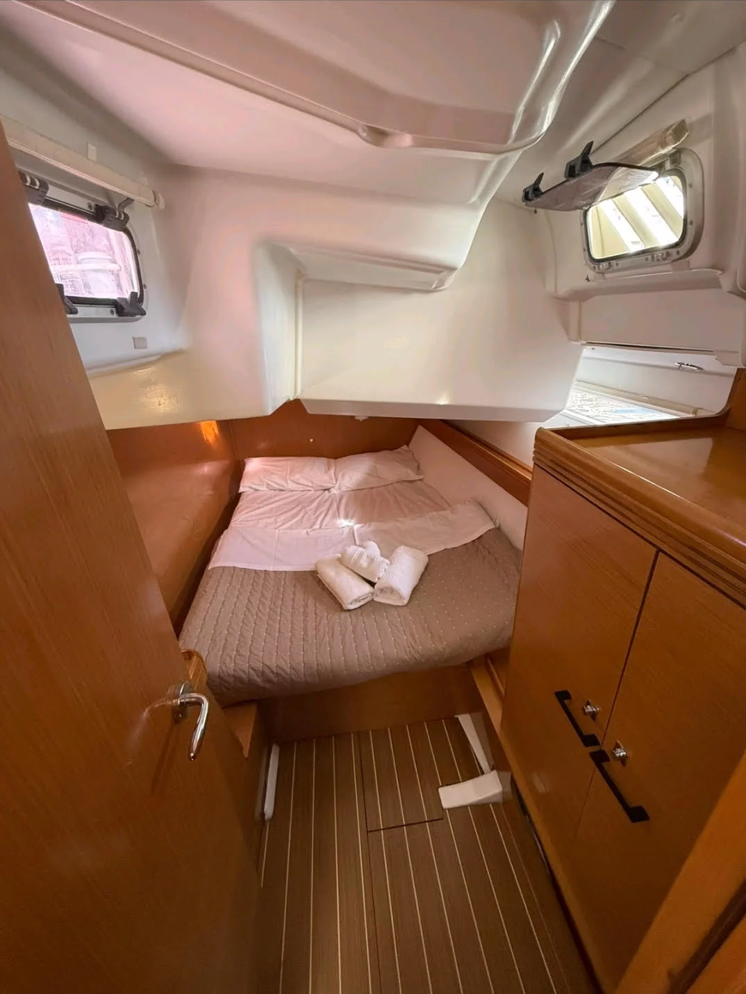 Sun Odyssey 42DS (FREYA)  - 15