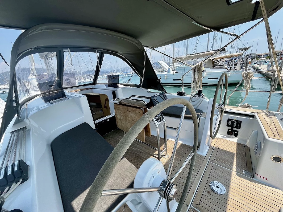 Hanse 348 (Why Not 19)  - 12