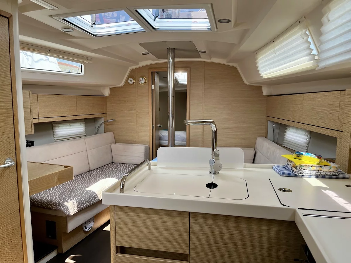 Hanse 348 (Why Not 19) Interior image - 4