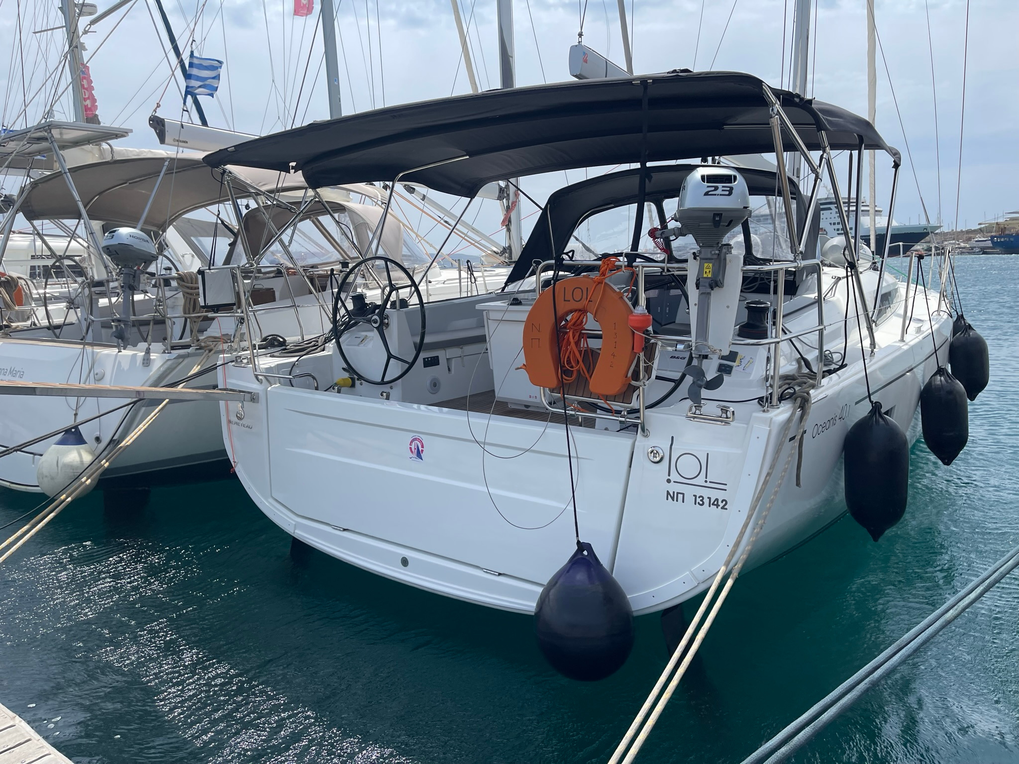 Photo #12 - Oceanis 40.1 (LOL) in Lavrion - 16724