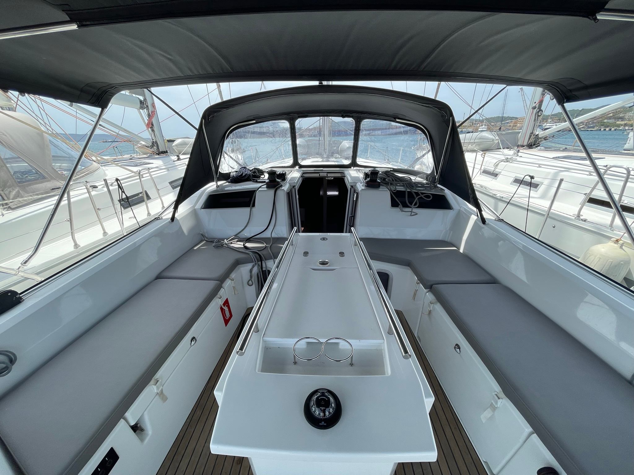 Photo #26 - Oceanis 40.1 (LOL) in Lavrion - 16724
