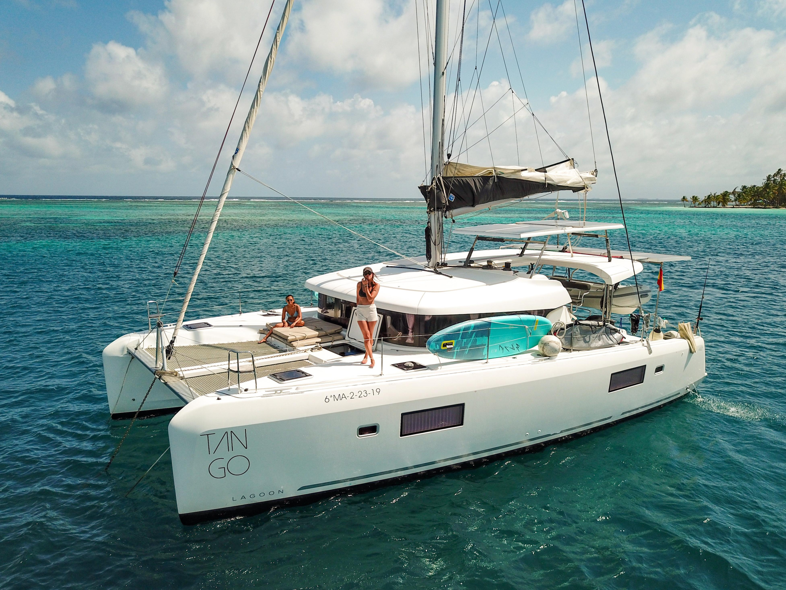 Photo #6 - Lagoon 42 Owner's Version (Tango) in La Paz - 20114