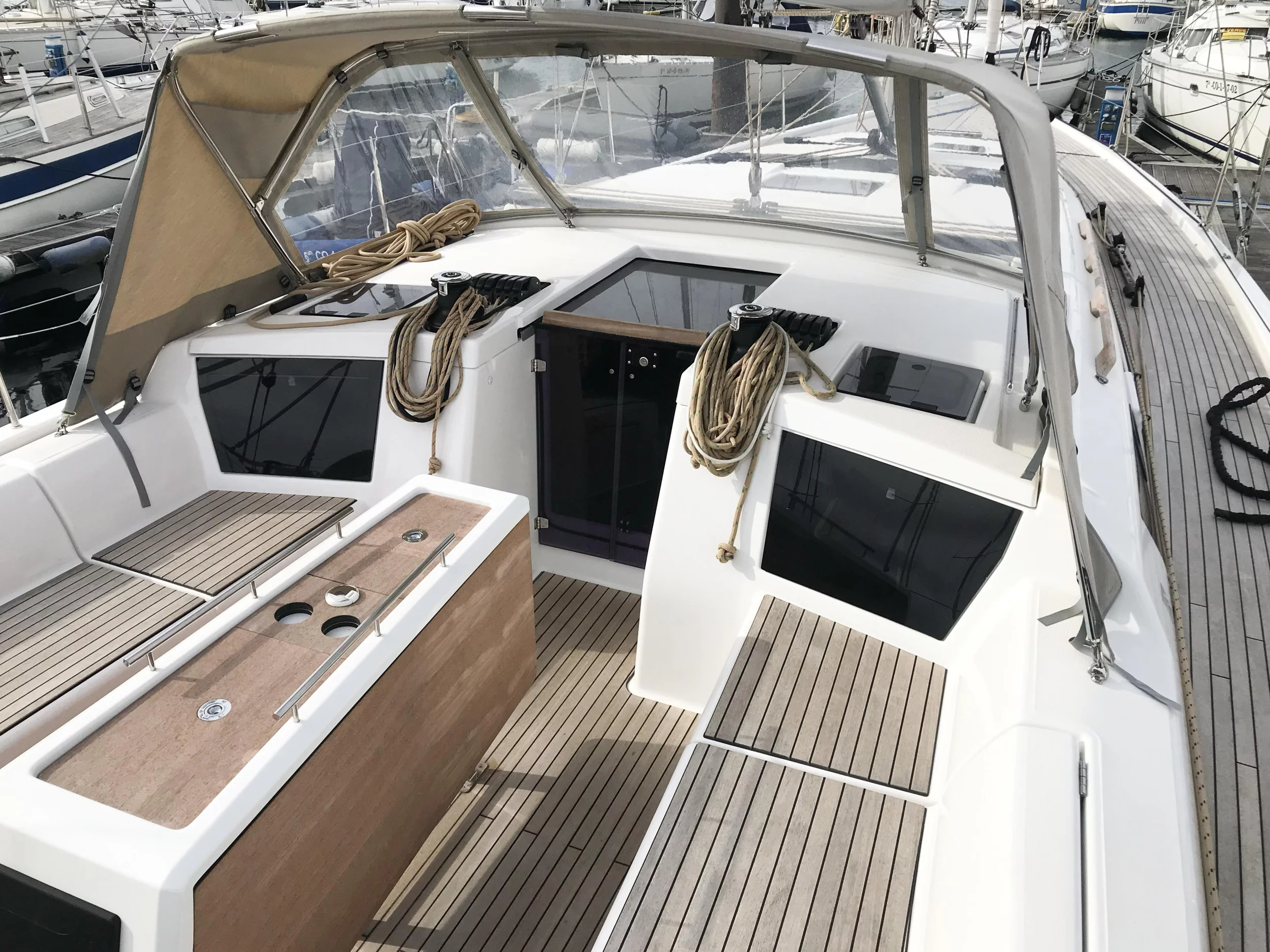 Dufour 430 Grand Large (Amodiño)  - 15