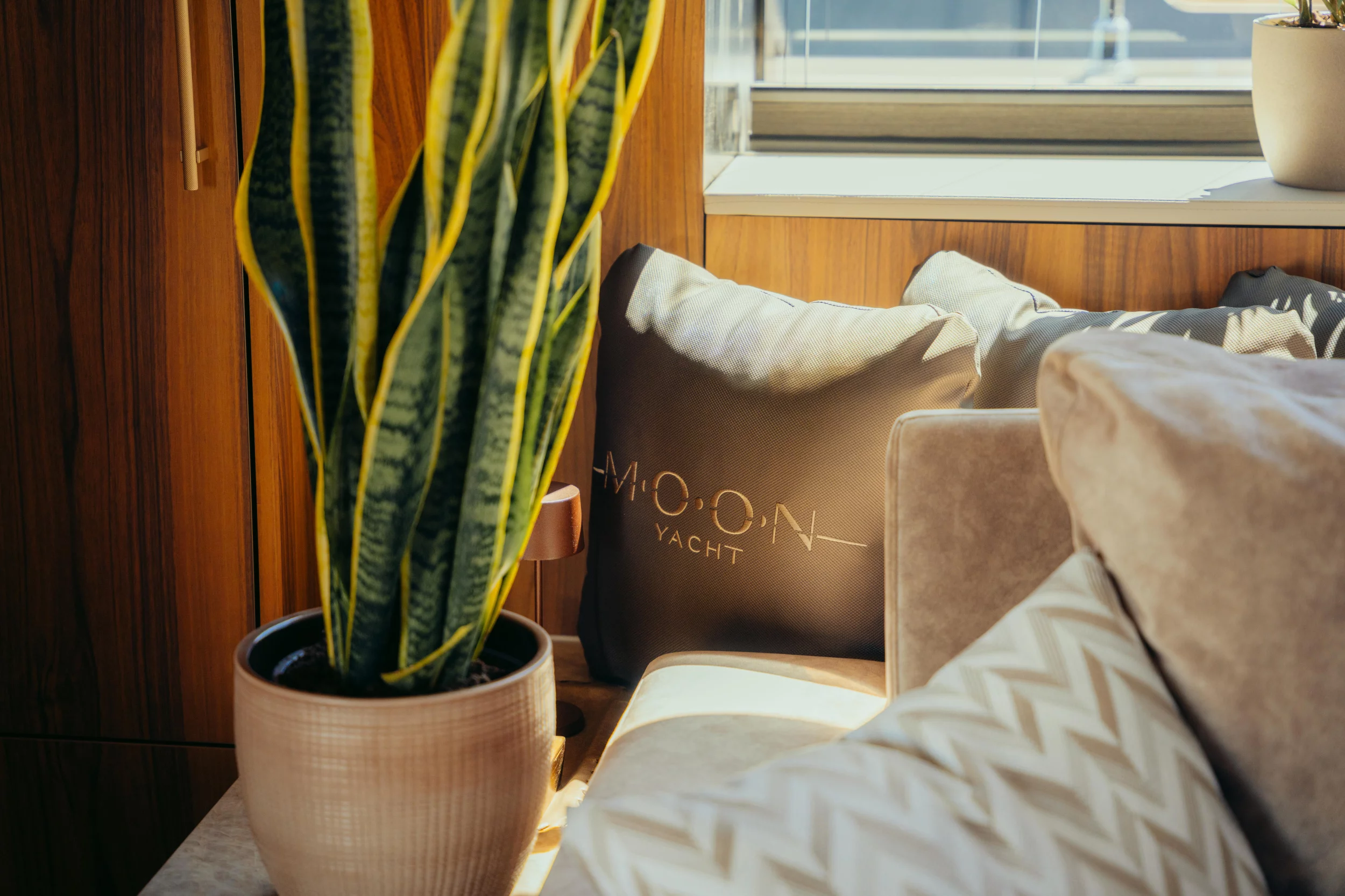 Moon Yacht 65 (Honeymoon)  - 13
