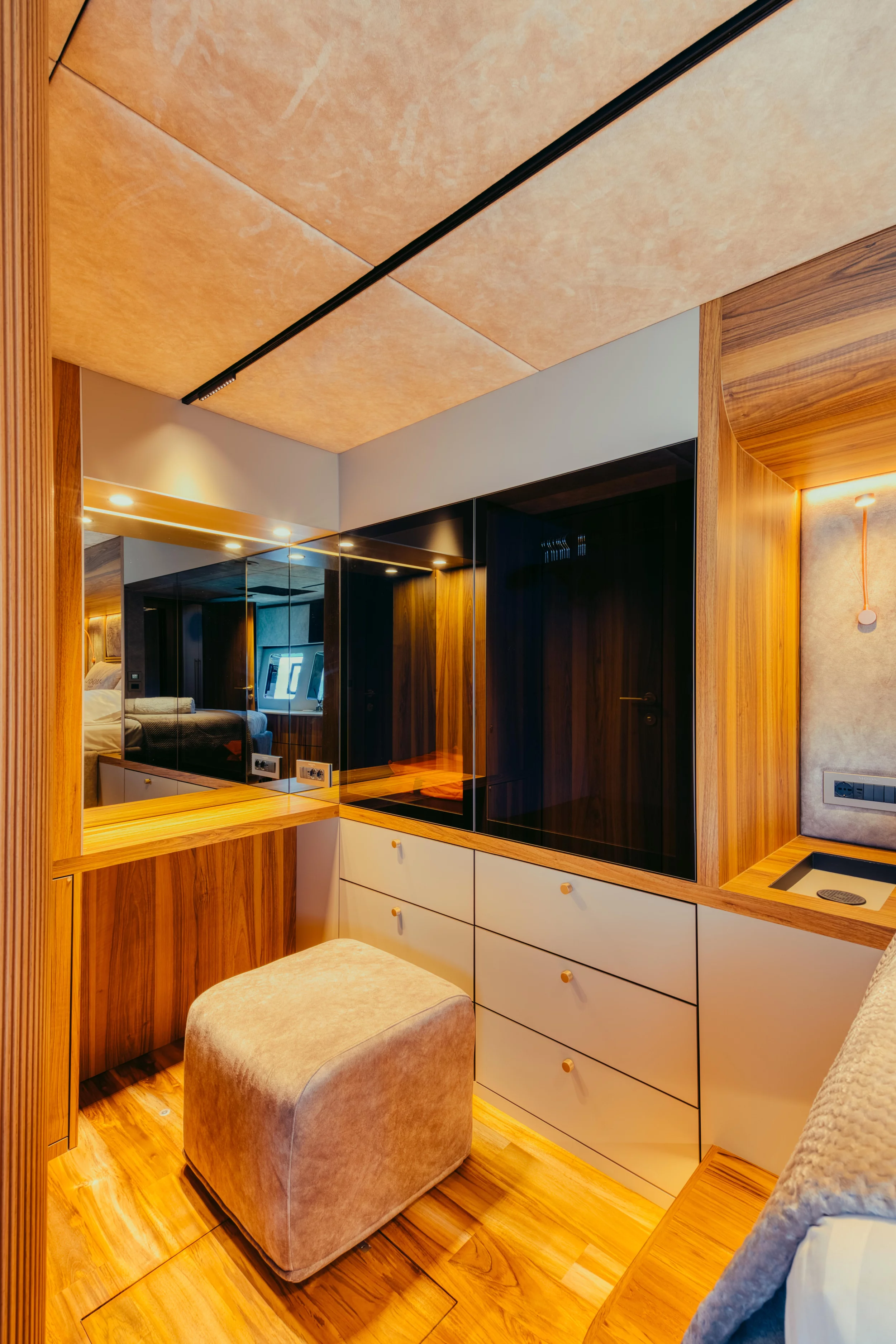 Moon Yacht 65 (Honeymoon)  - 26