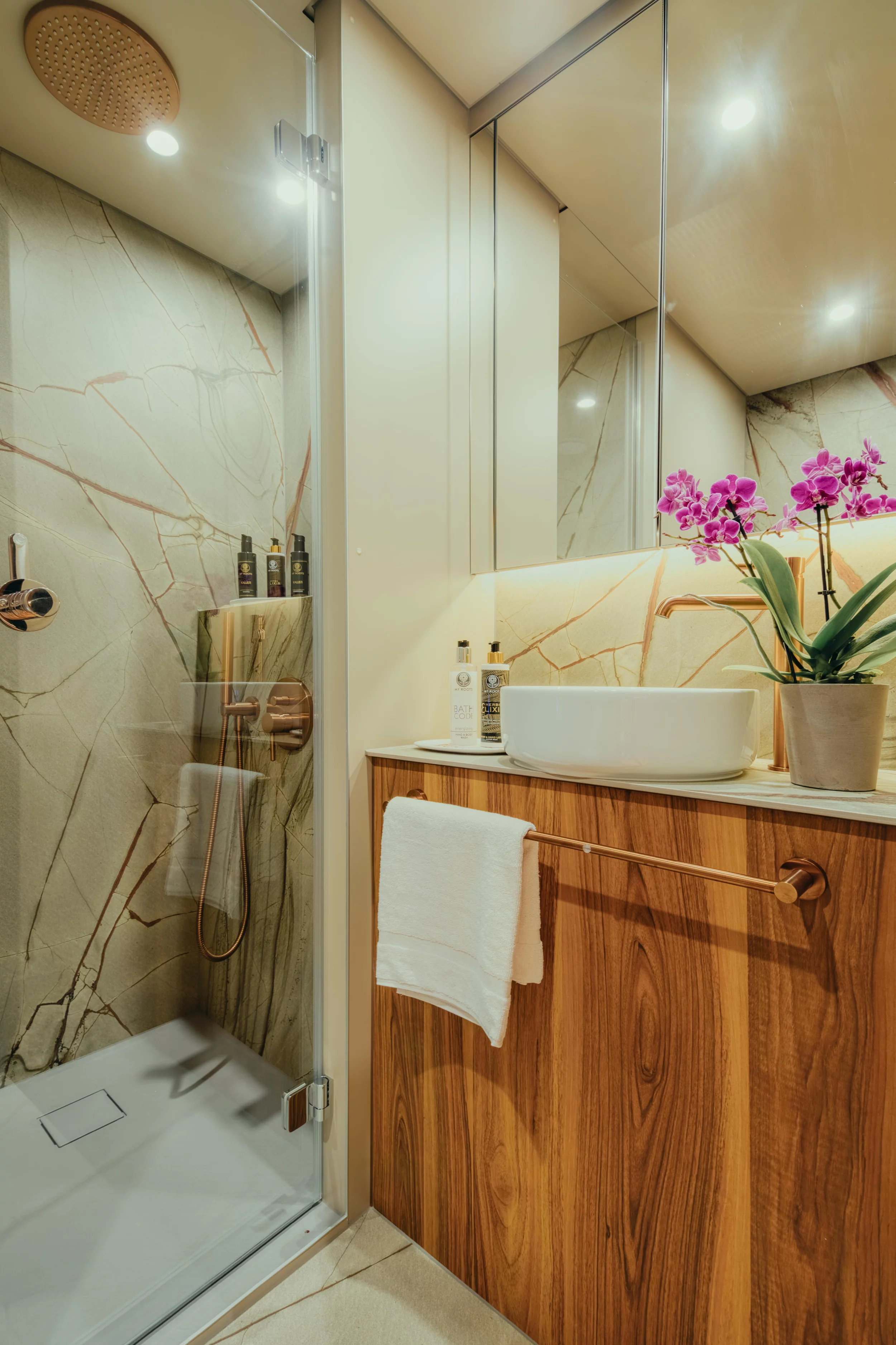 Moon Yacht 65 (Honeymoon)  - 95