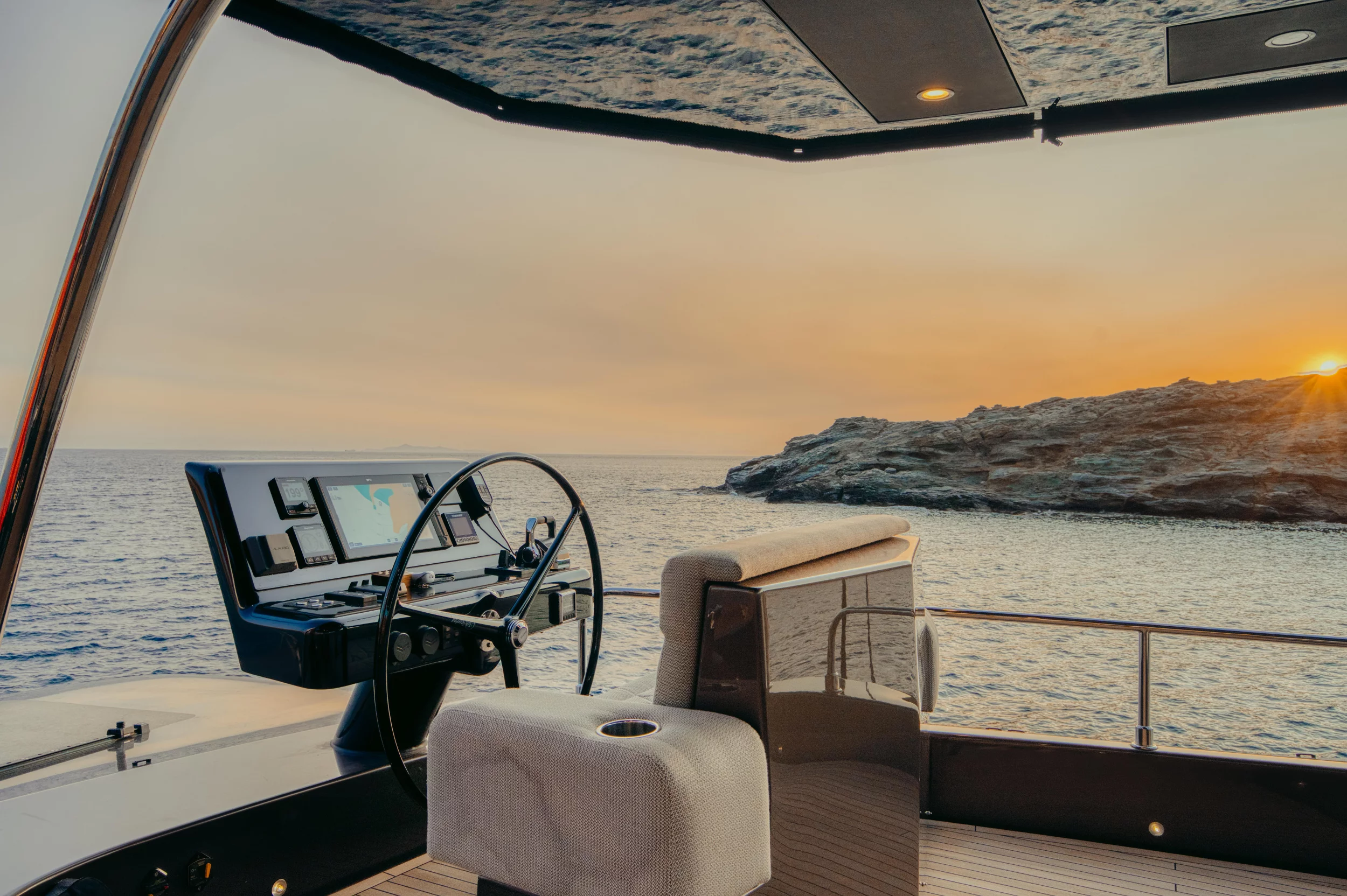 Moon Yacht 65 (Honeymoon)  - 19