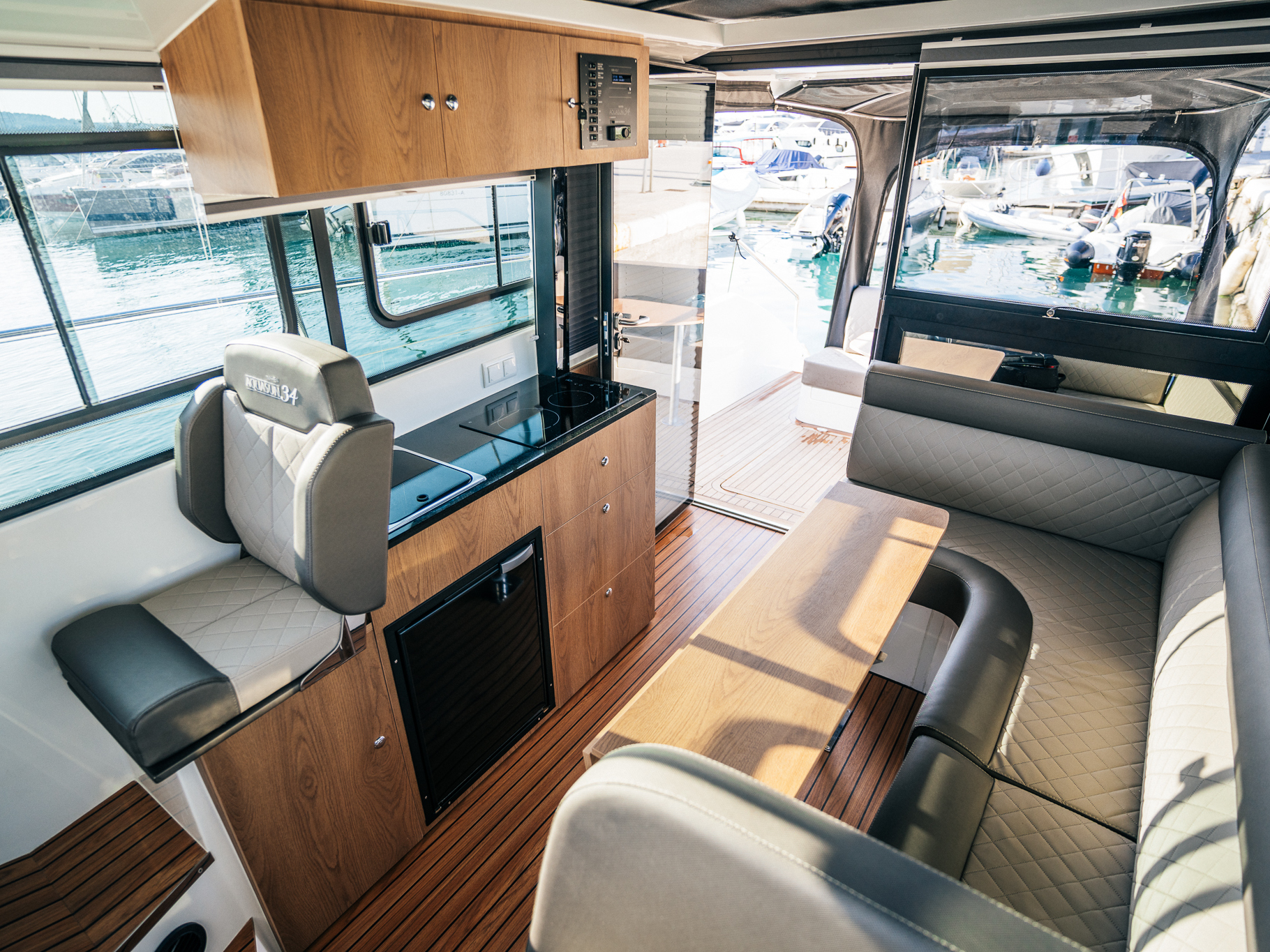 Photo #4 - Nikhen Aquasun 34 Sedan (Lili) in Trogir - 20237