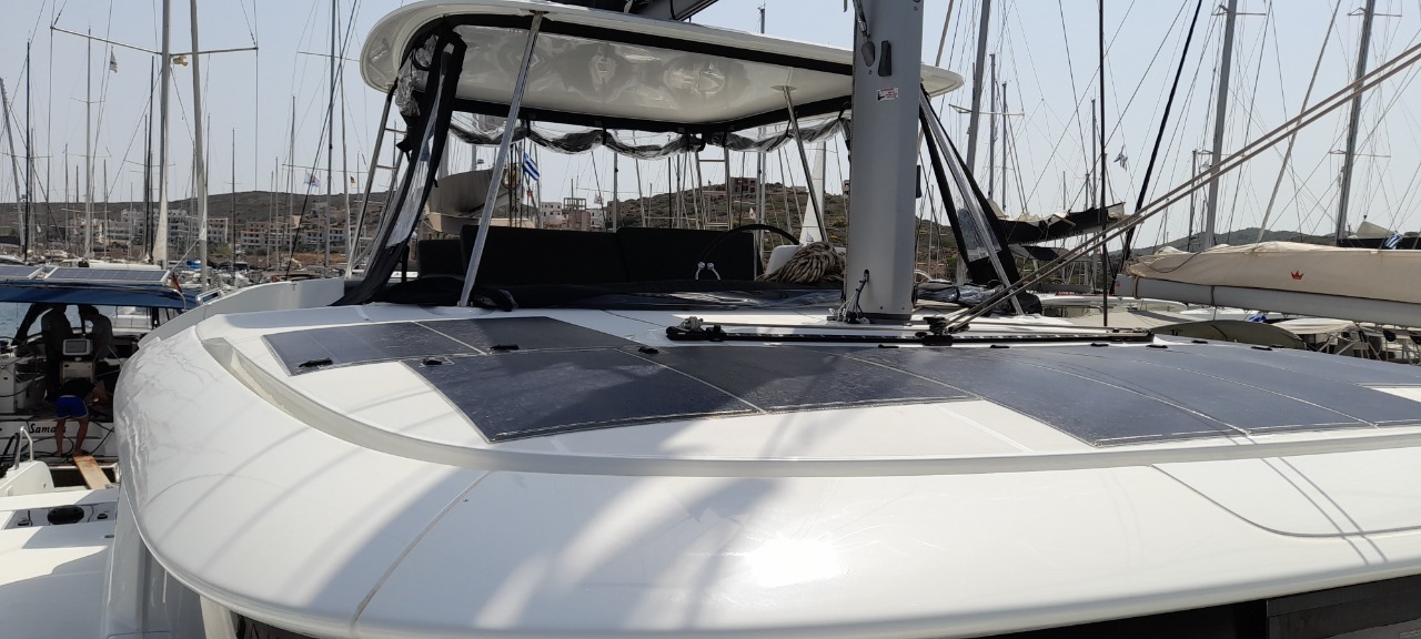 Photo #11 - Lagoon 46 Owners Version (Free Bird II) in Lavrion - 17535