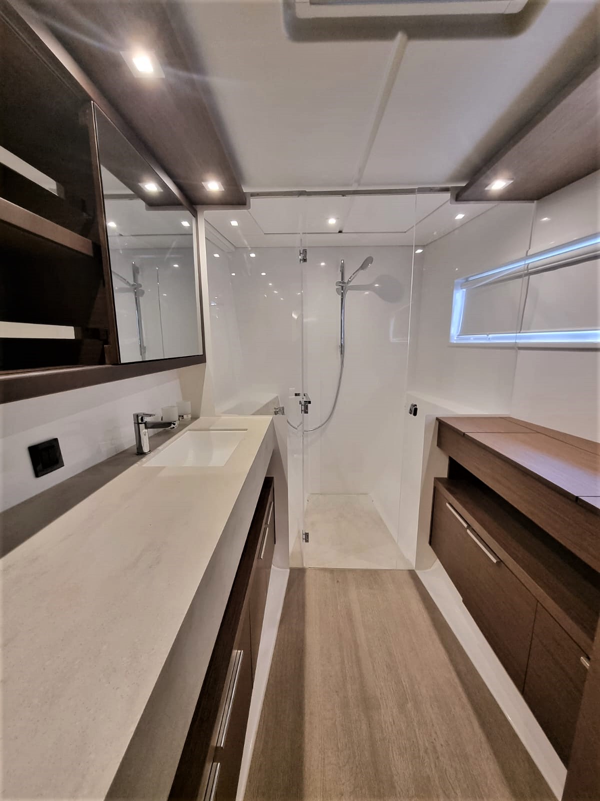 Photo #14 - Lagoon 46 Owners Version (Free Bird II) in Lavrion - 17535