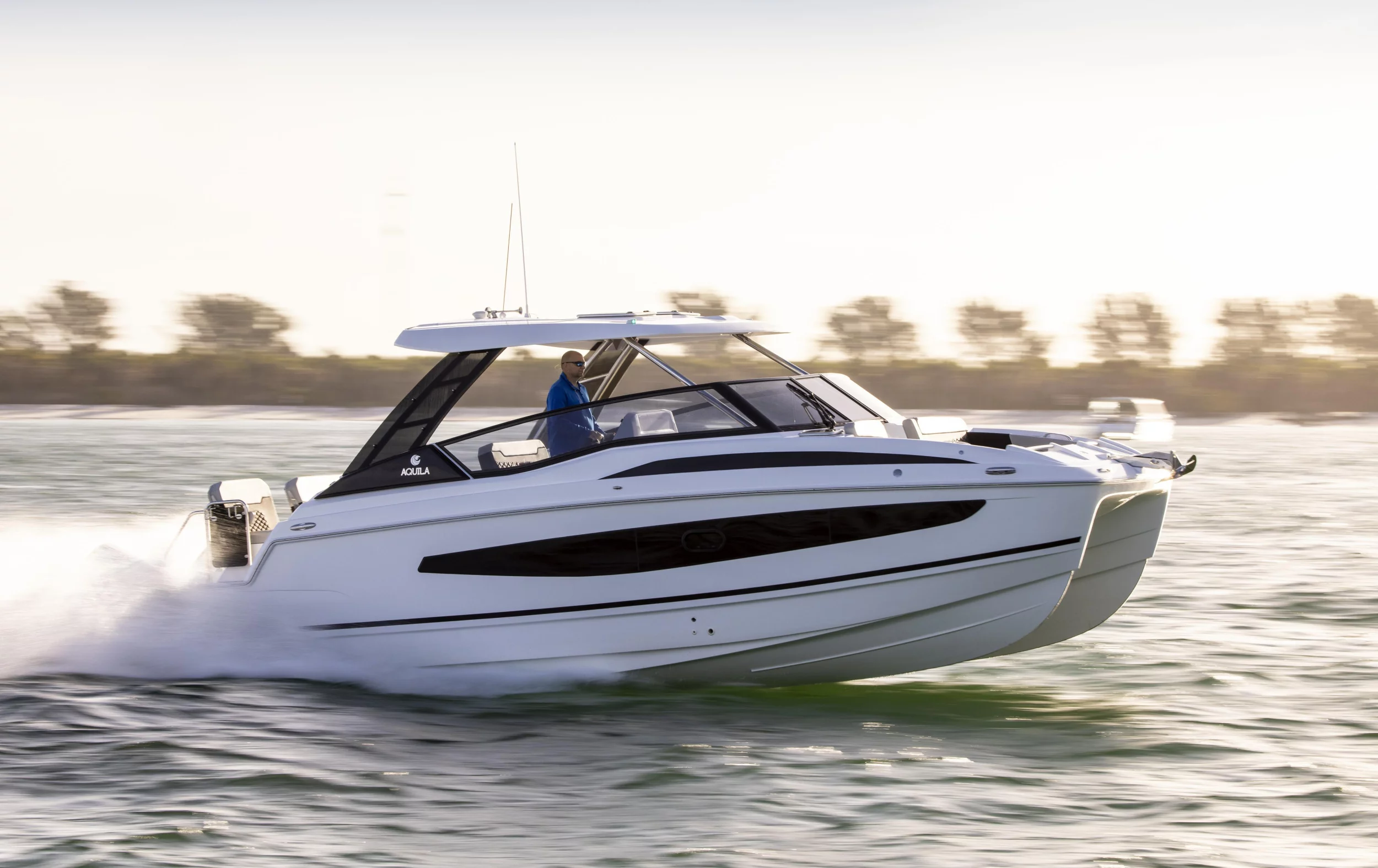 Aquila 32 Sport (BATCAT)  - 22
