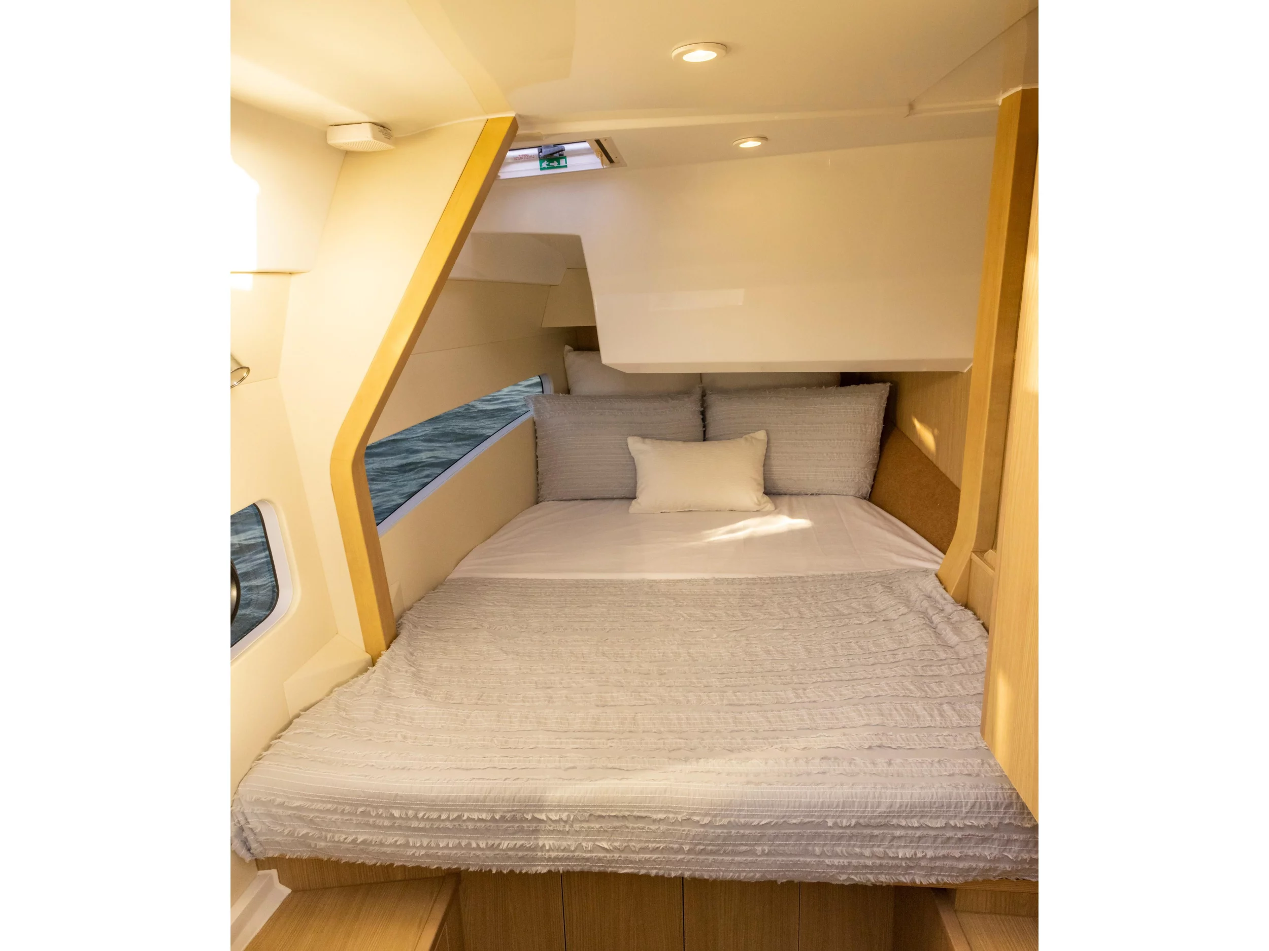 Aquila 32 Sport (BATCAT) Plan image - 20
