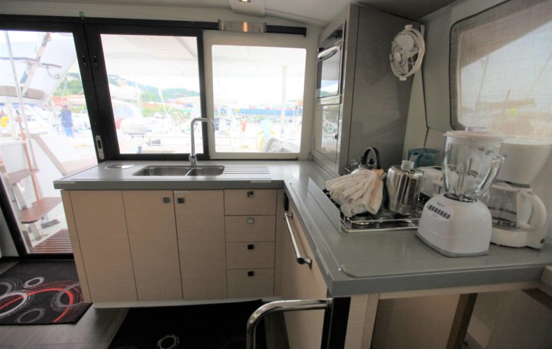 Photo #10 - Fountaine Pajot Lucia 40 (La Mer-Kat) in Road Town - 63178