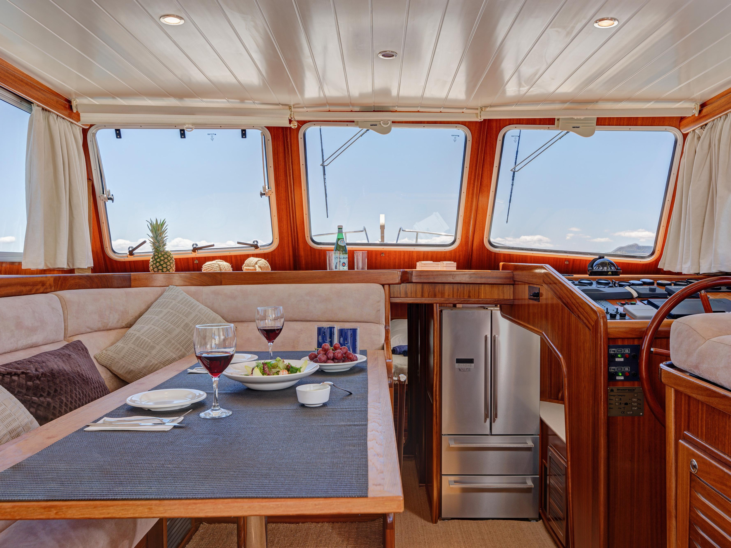 Photo #16 - Menorquin 160 FLY LUX (Buccara VI) en Mahon - 9237