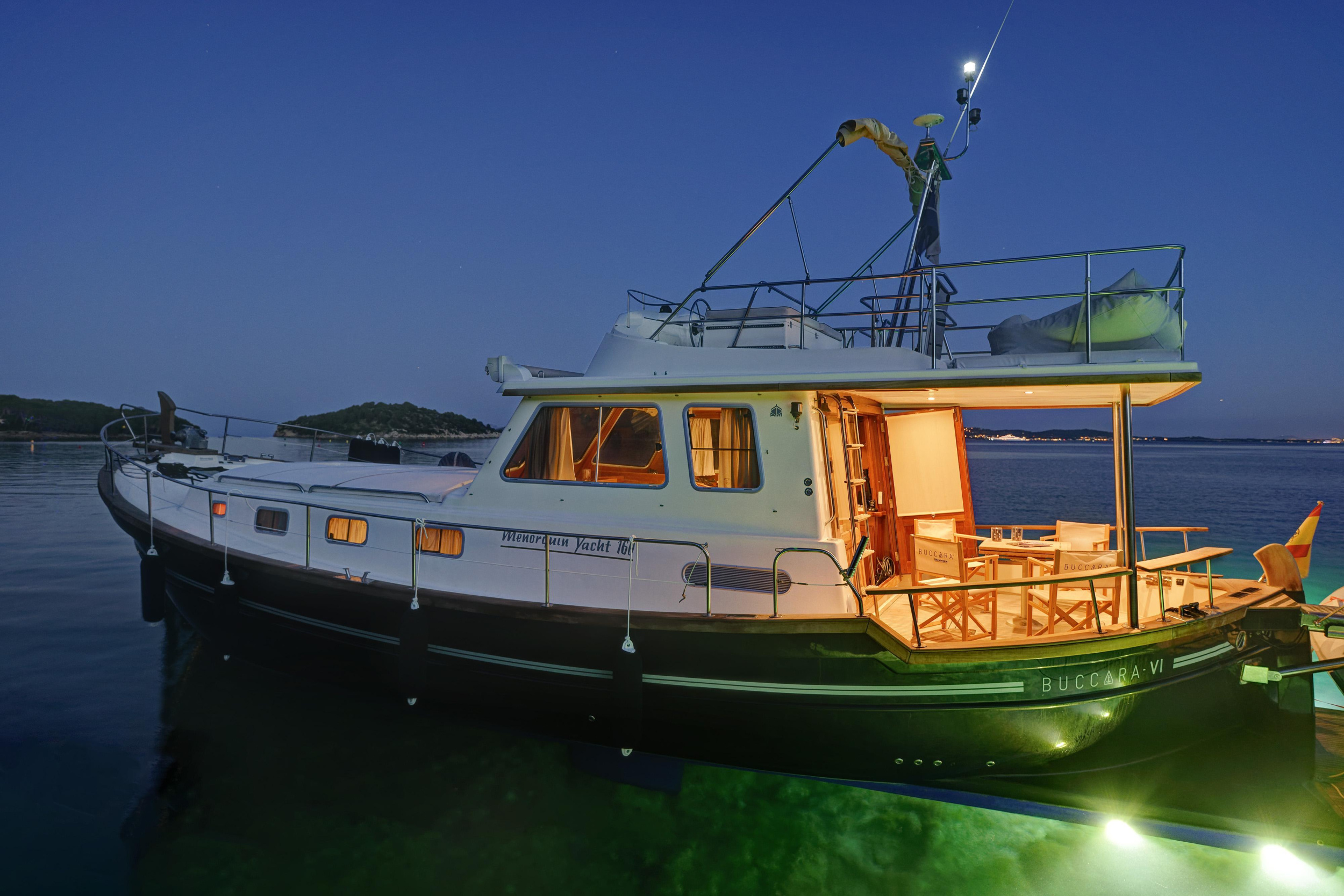 Photo #14 - Menorquin 160 FLY LUX (Buccara VI) en Mahon - 9237