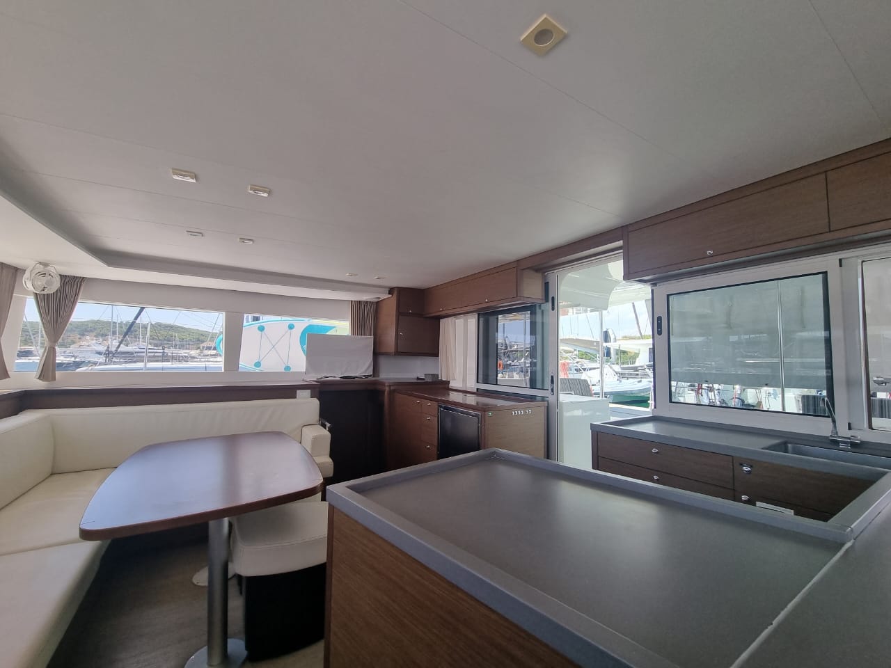 Photo #6 - Lagoon 450F (SoulMate) en Lavrion - 12100