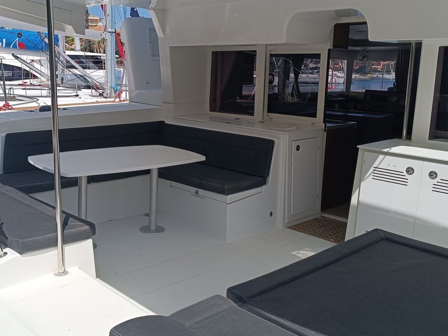 Photo #4 - Lagoon 450 Fly () en Portorosa - 13271