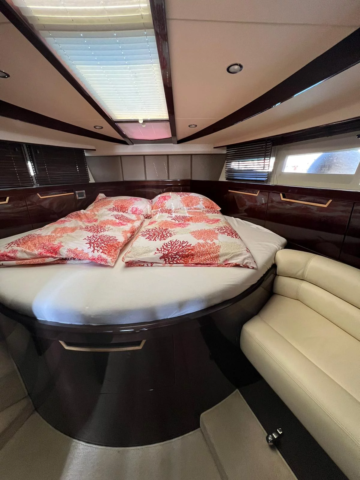 Galeon 385 HTS (Manoli)  - 8