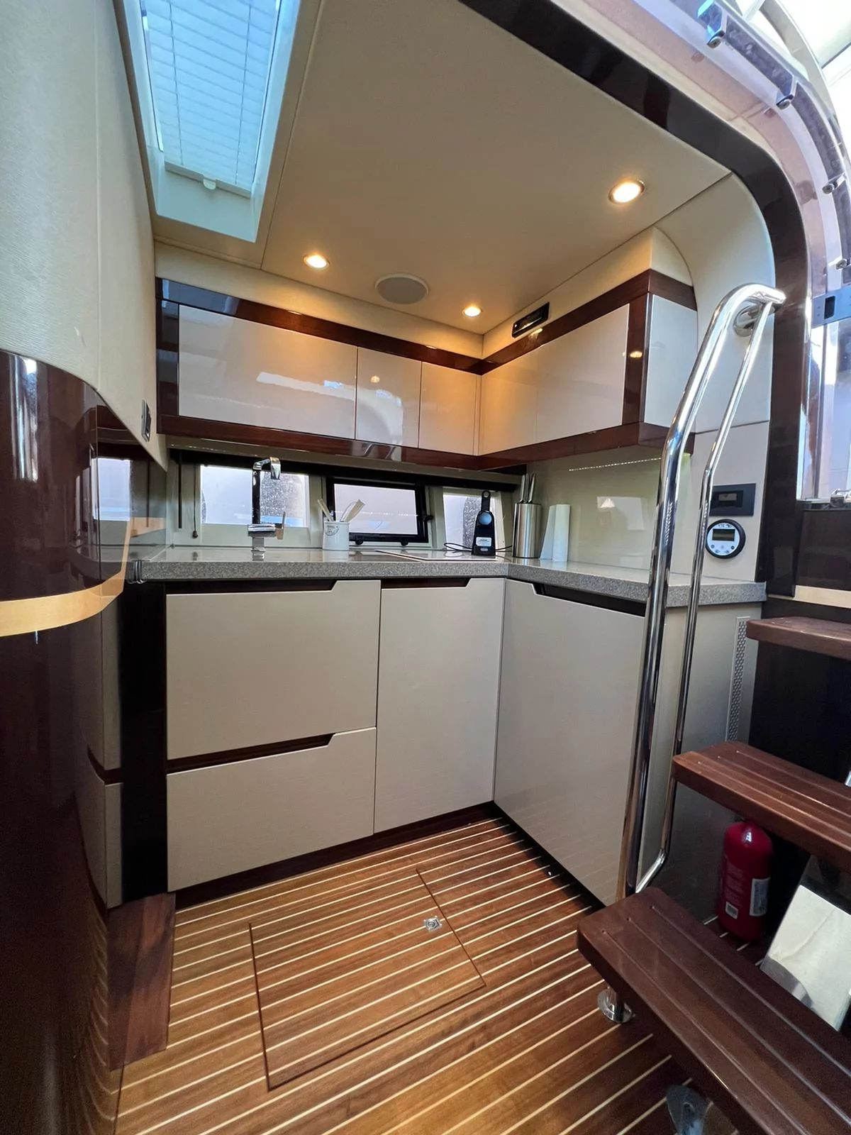 Galeon 385 HTS (Manoli)  - 23